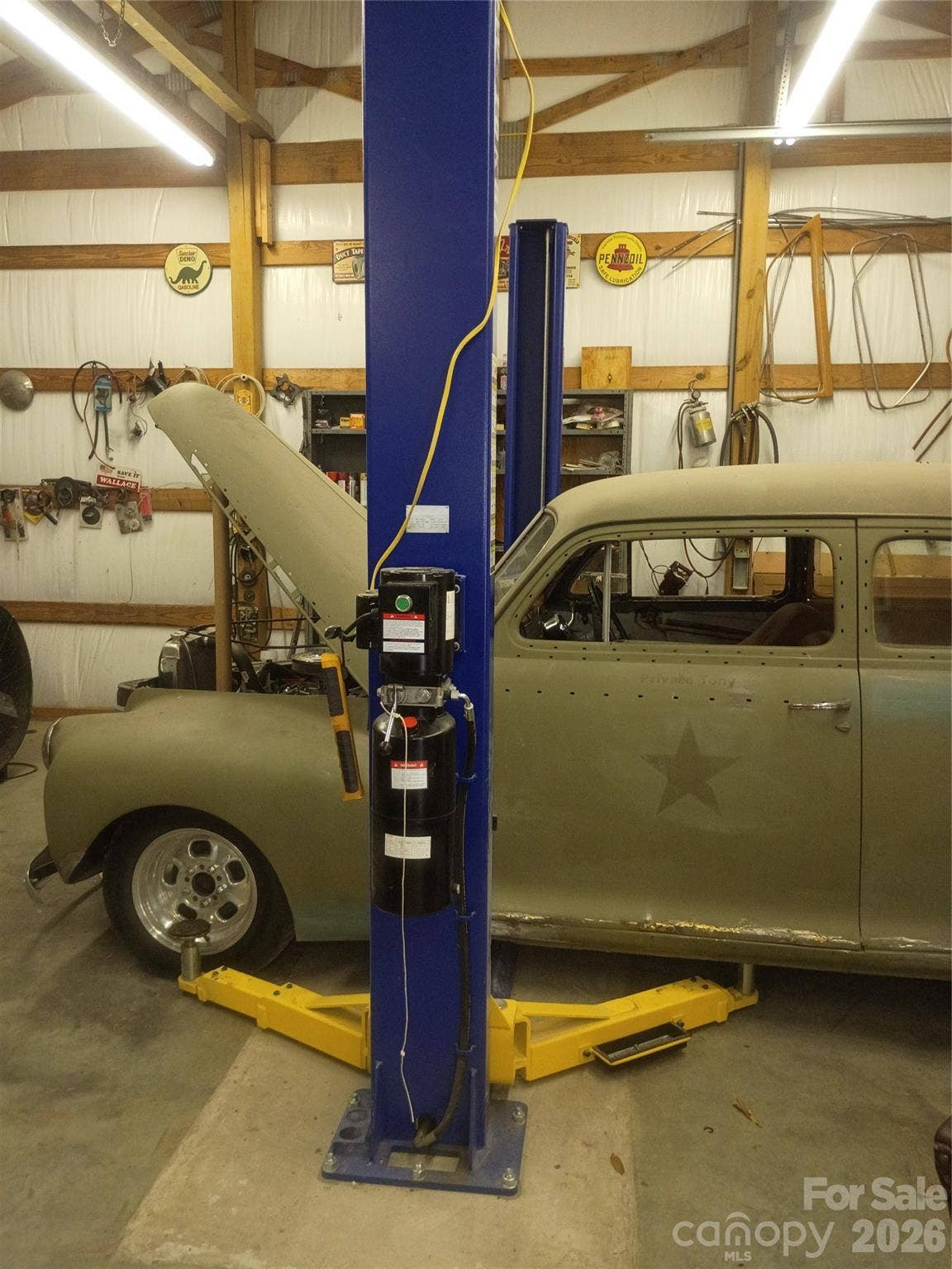 Floor Lift