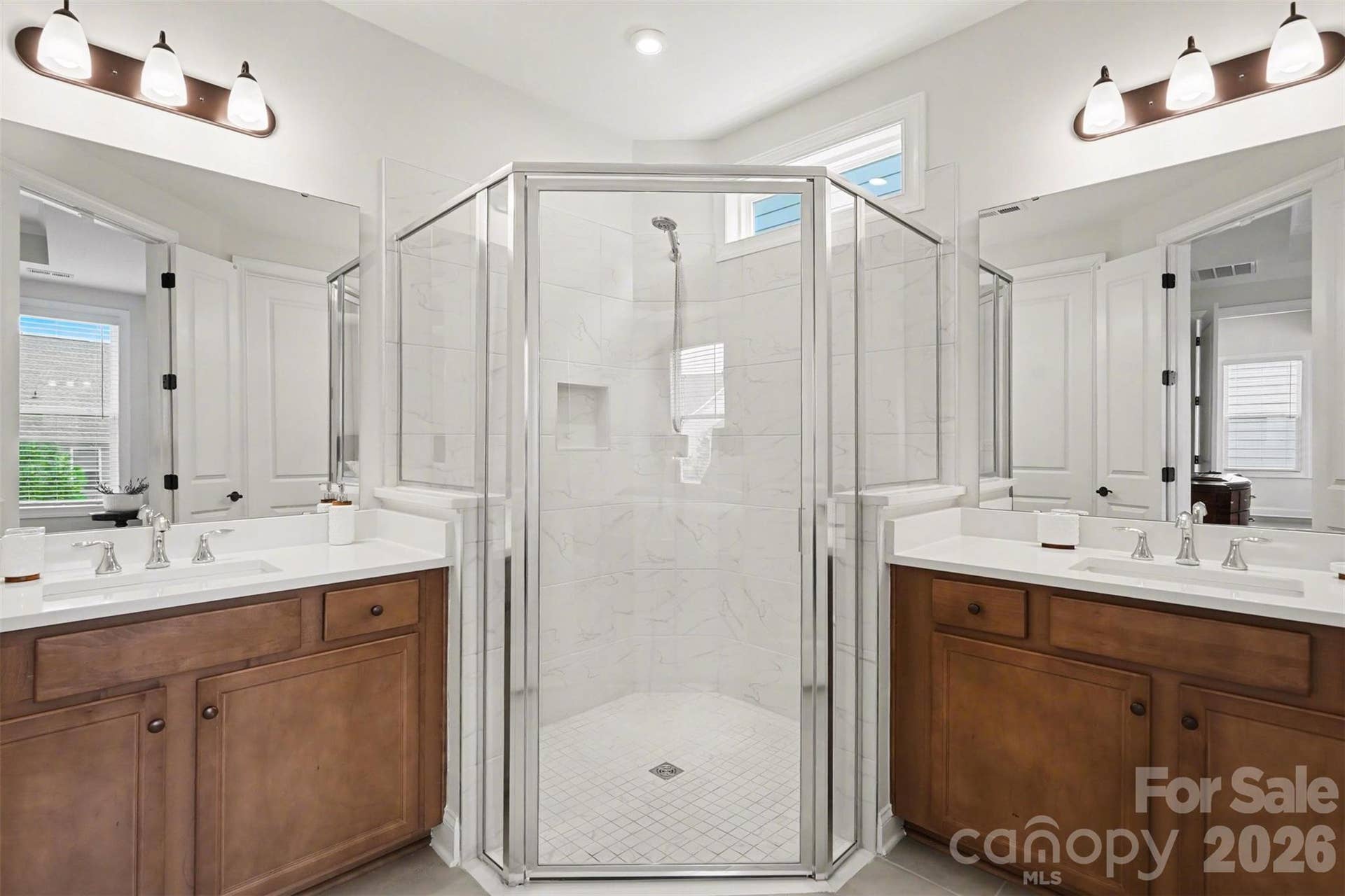 10225 Superb Lane, Charlotte, NC 28215 10225 Superb Lane, Charlotte, NC 28215