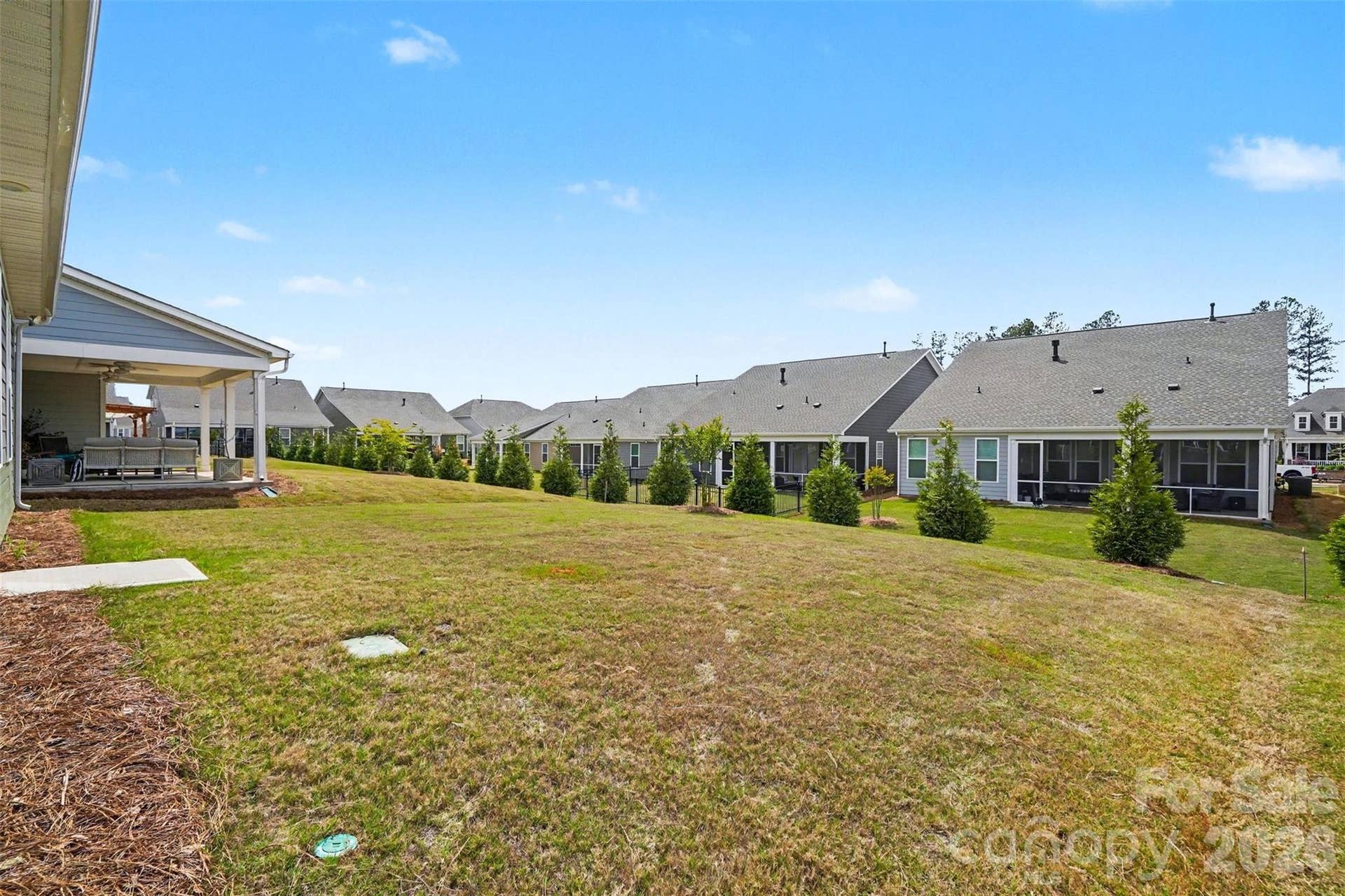 10225 Superb Lane, Charlotte, NC 28215 10225 Superb Lane, Charlotte, NC 28215