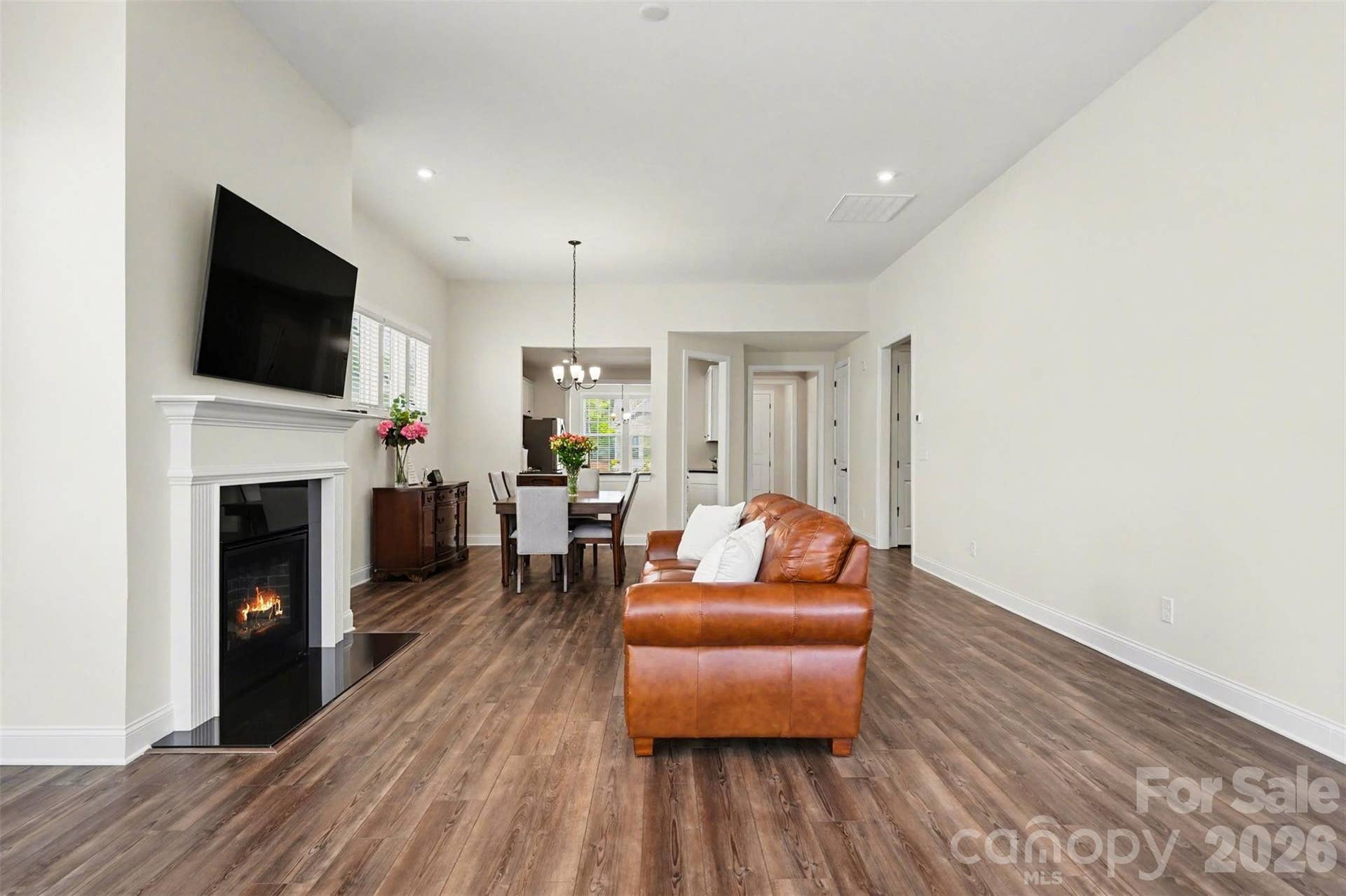 10225 Superb Lane, Charlotte, NC 28215 10225 Superb Lane, Charlotte, NC 28215