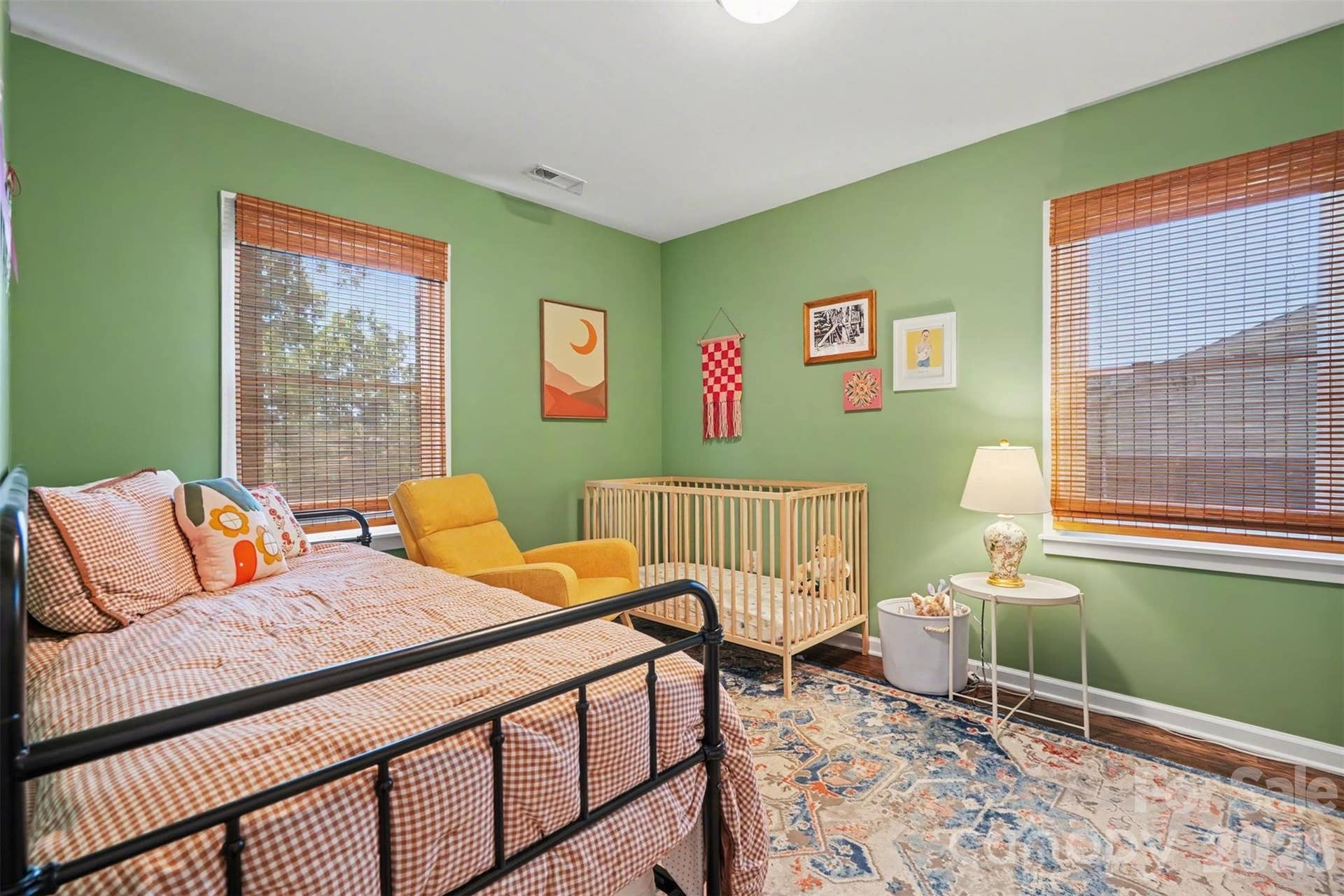204 N Oak Street, Lowell, NC 28098 204 N Oak Street, Lowell, NC 28098