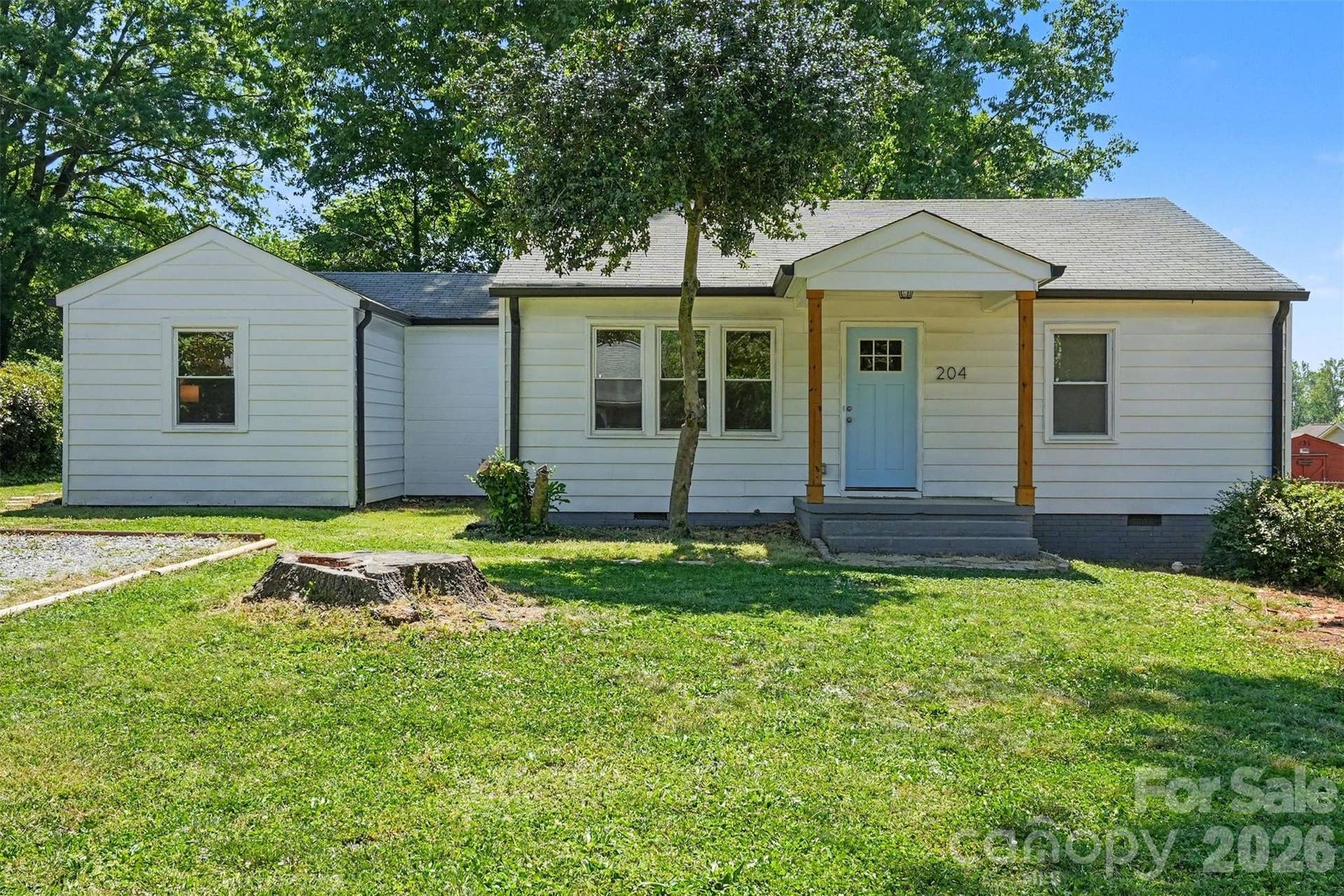 204 N Oak Street, Lowell, NC 28098 204 N Oak Street, Lowell, NC 28098
