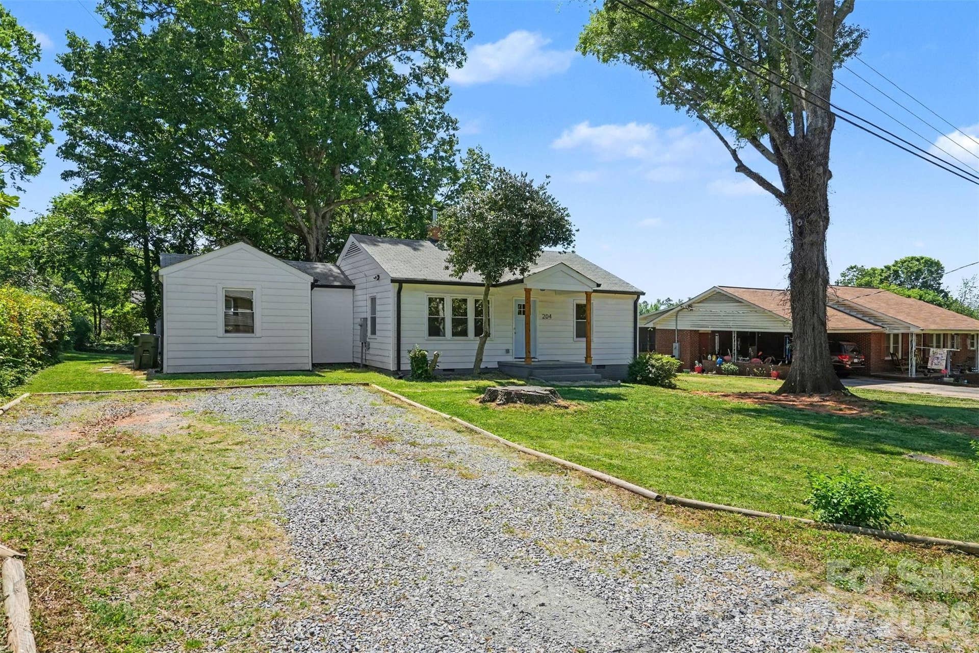 204 N Oak Street, Lowell, NC 28098 204 N Oak Street, Lowell, NC 28098