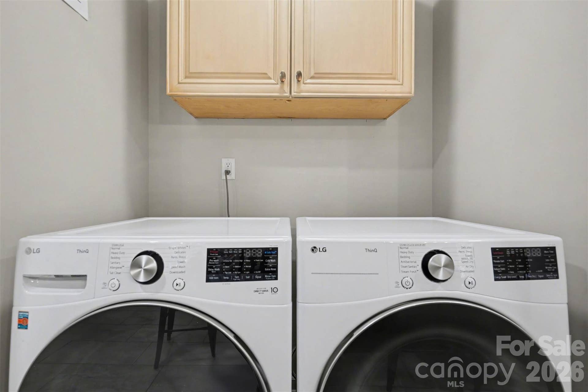 204 N Oak Street, Lowell, NC 28098 204 N Oak Street, Lowell, NC 28098