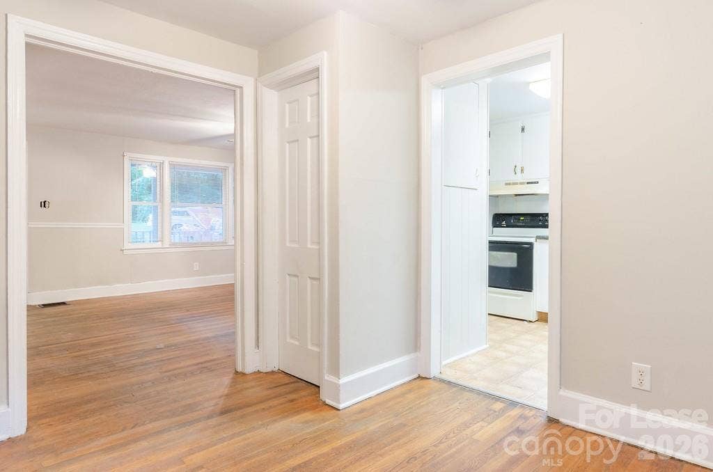 1233 Cheshire Avenue, Charlotte, NC 28208 1233 Cheshire Avenue, Charlotte, NC 28208