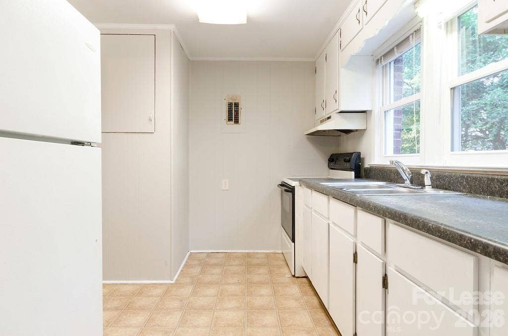1233 Cheshire Avenue, Charlotte, NC 28208 1233 Cheshire Avenue, Charlotte, NC 28208