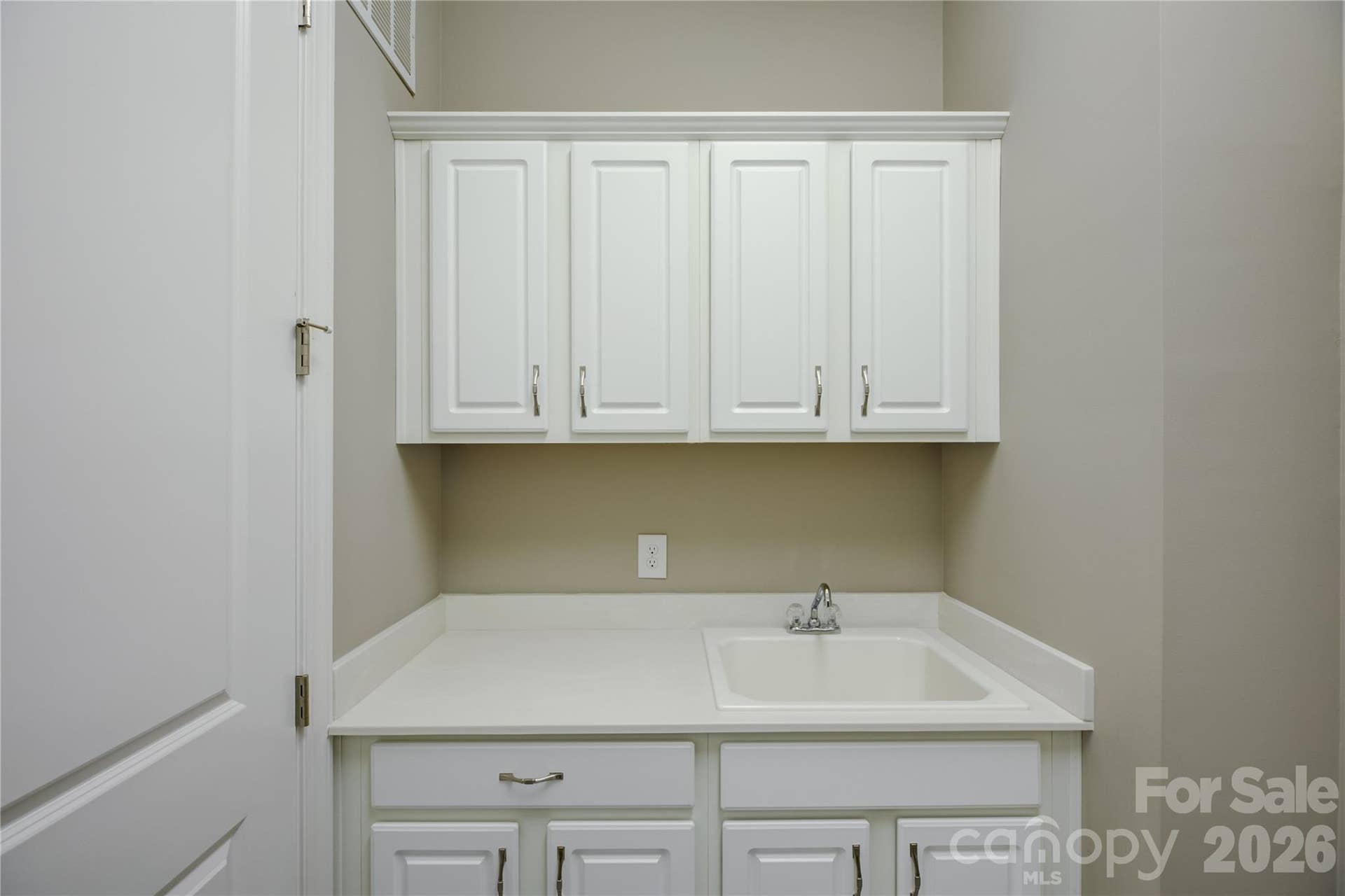 15512 Aviary Orchard Way, Charlotte, NC 28278 15512 Aviary Orchard Way, Charlotte, NC 28278