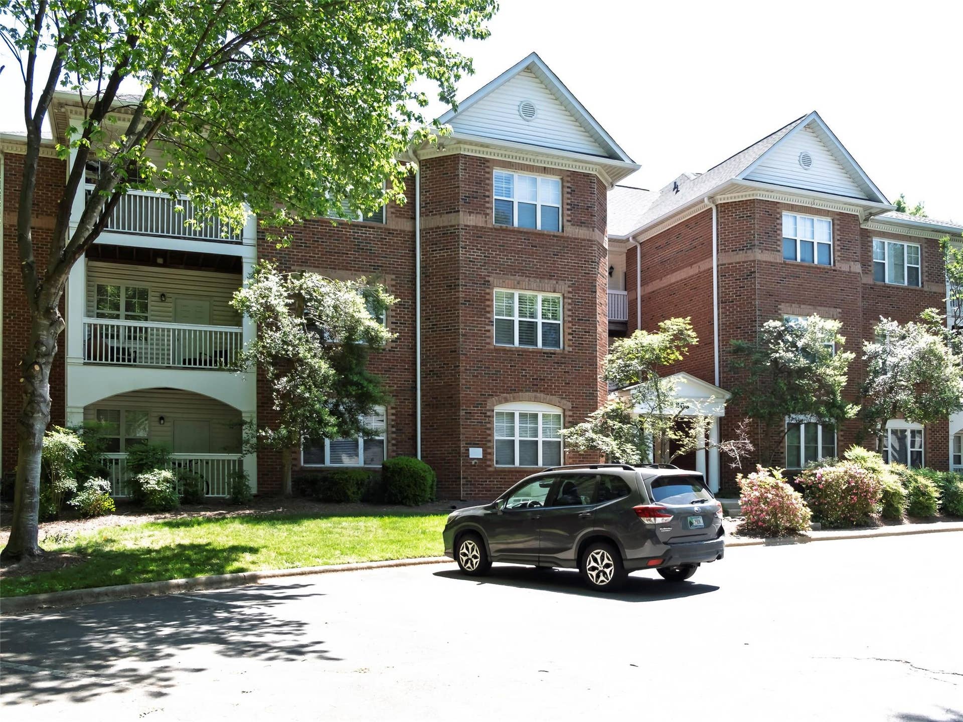 5609 Fairview Road, #3, Charlotte, NC 28209 5609 Fairview Road, #3, Charlotte, NC 28209