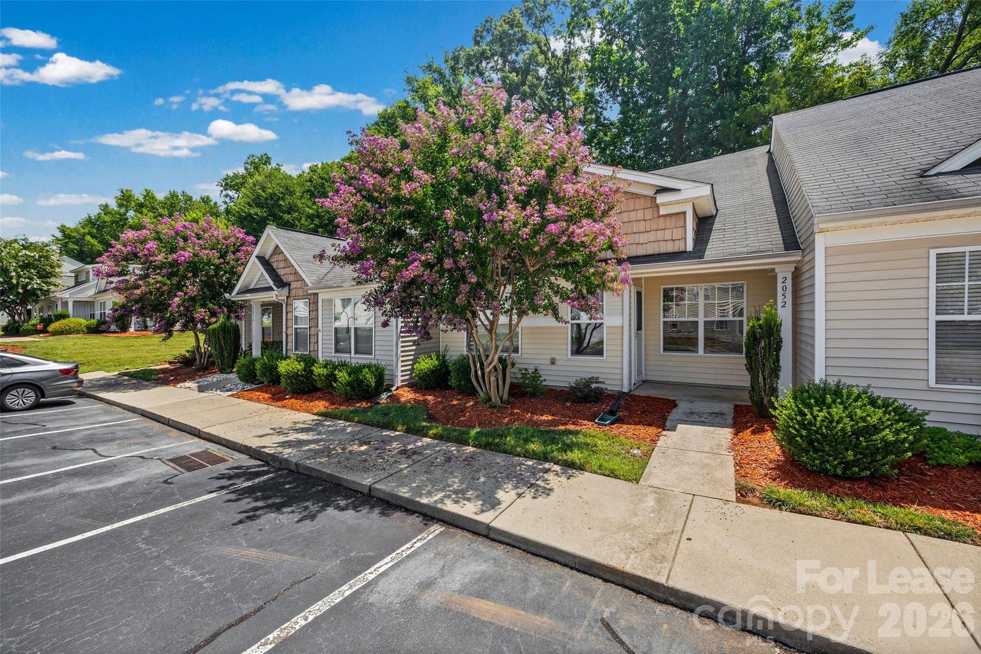 2052 Shady Pond Drive, Clover, SC 29710 2052 Shady Pond Drive, Clover, SC 29710