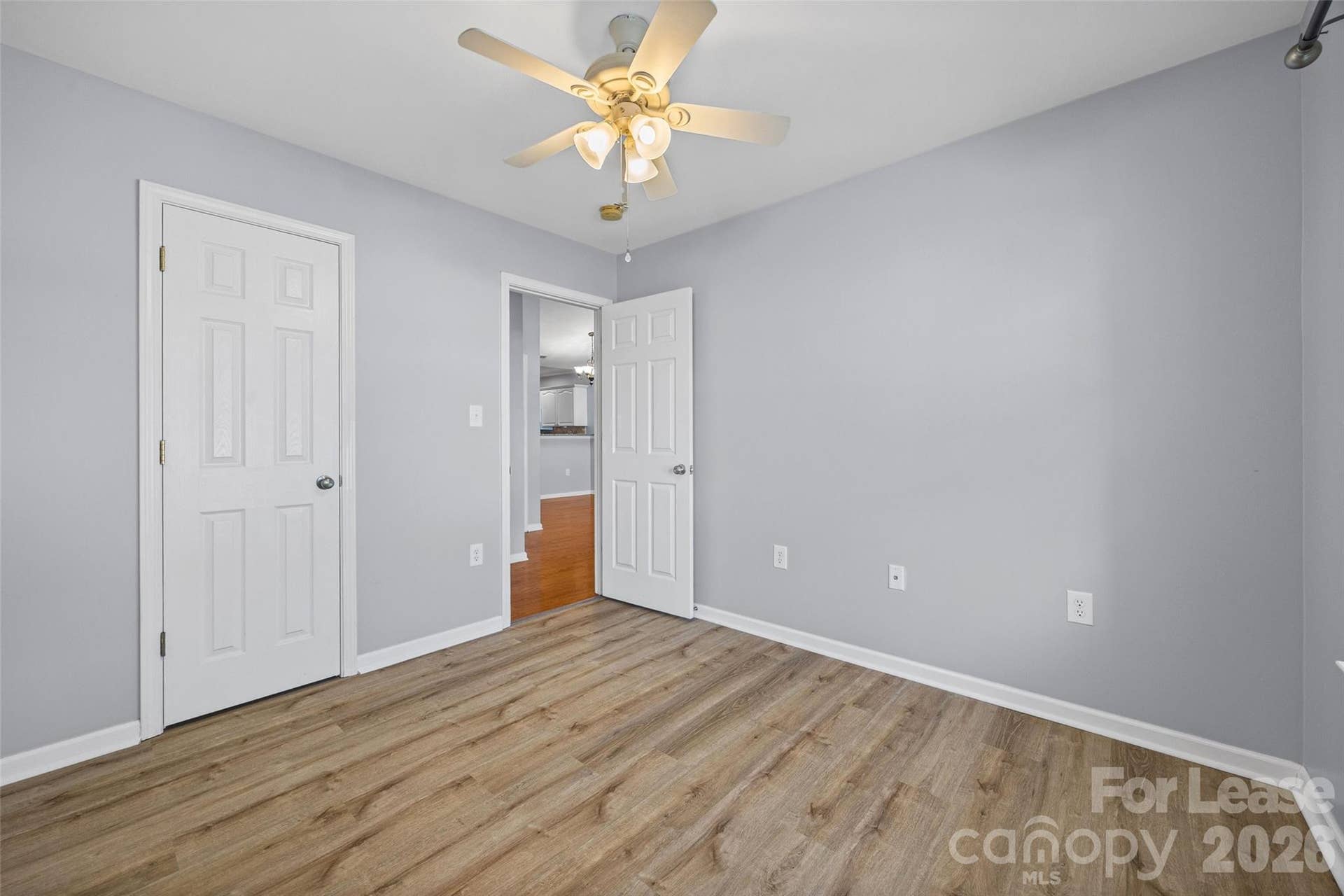 2052 Shady Pond Drive, Clover, SC 29710 2052 Shady Pond Drive, Clover, SC 29710
