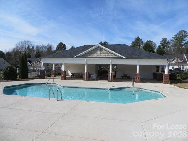 2052 Shady Pond Drive, Clover, SC 29710 2052 Shady Pond Drive, Clover, SC 29710