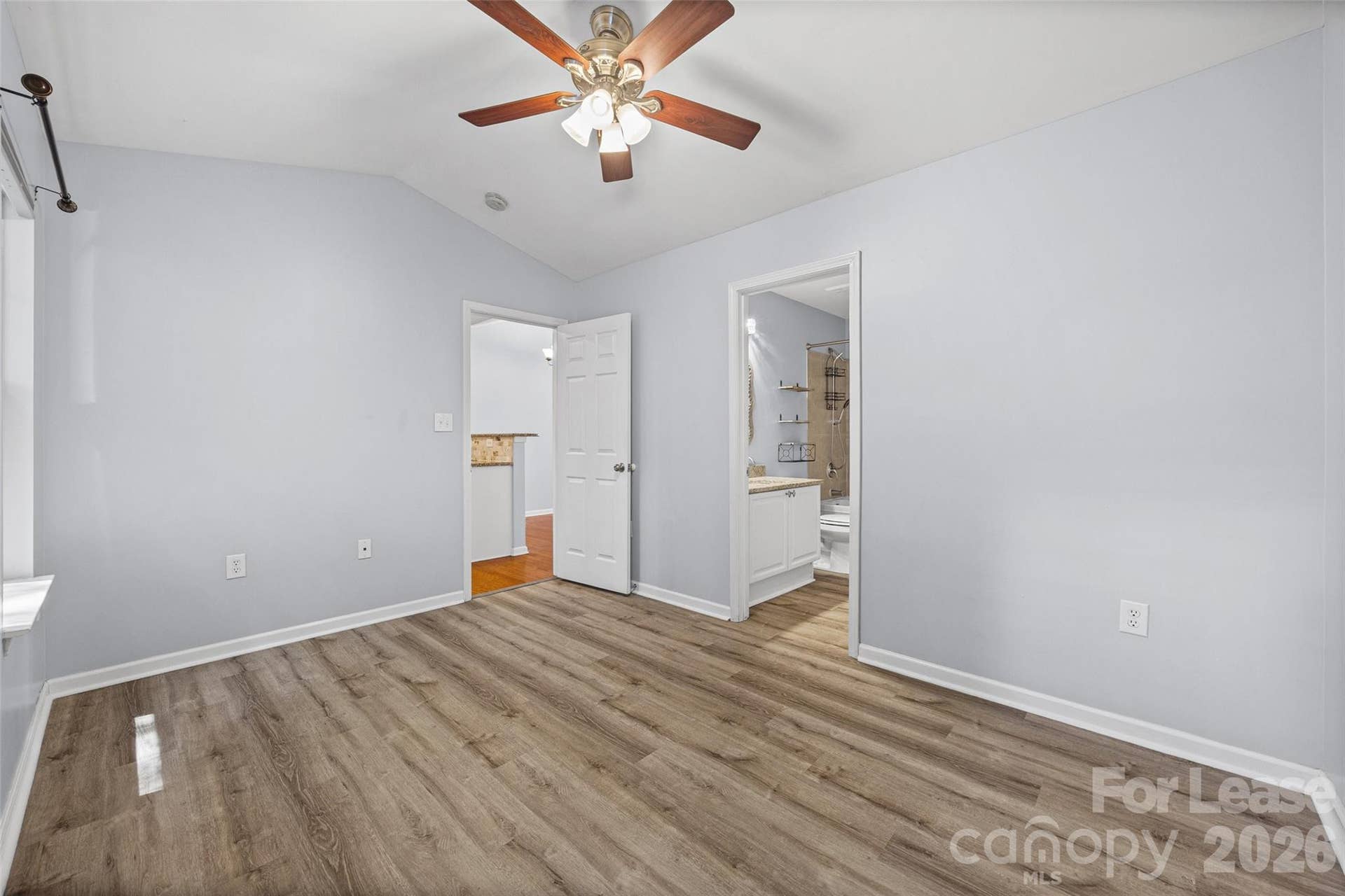 2052 Shady Pond Drive, Clover, SC 29710 2052 Shady Pond Drive, Clover, SC 29710