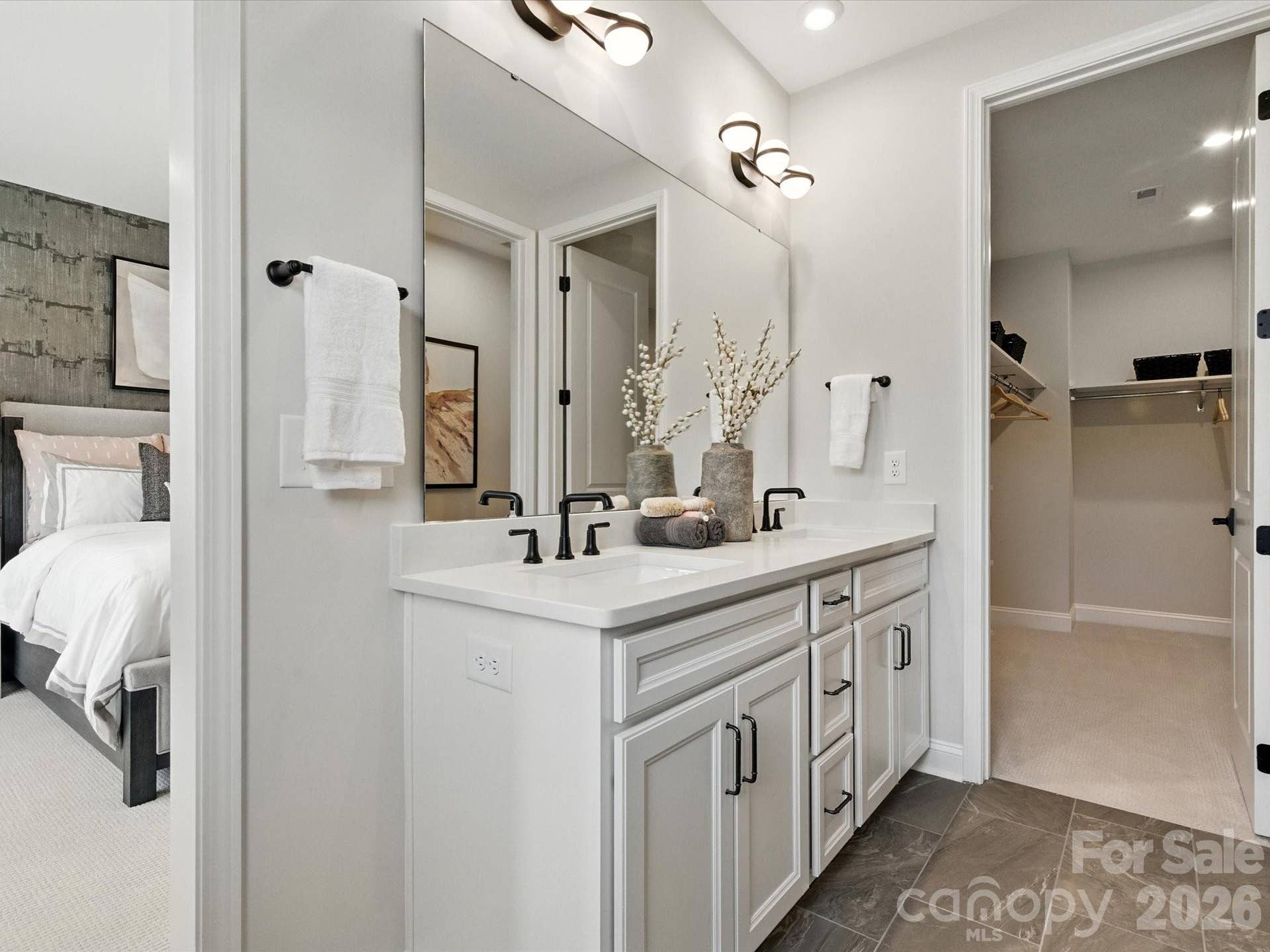 513 Nash Street, Fort Mill, SC 29715 Primary walk-in closet