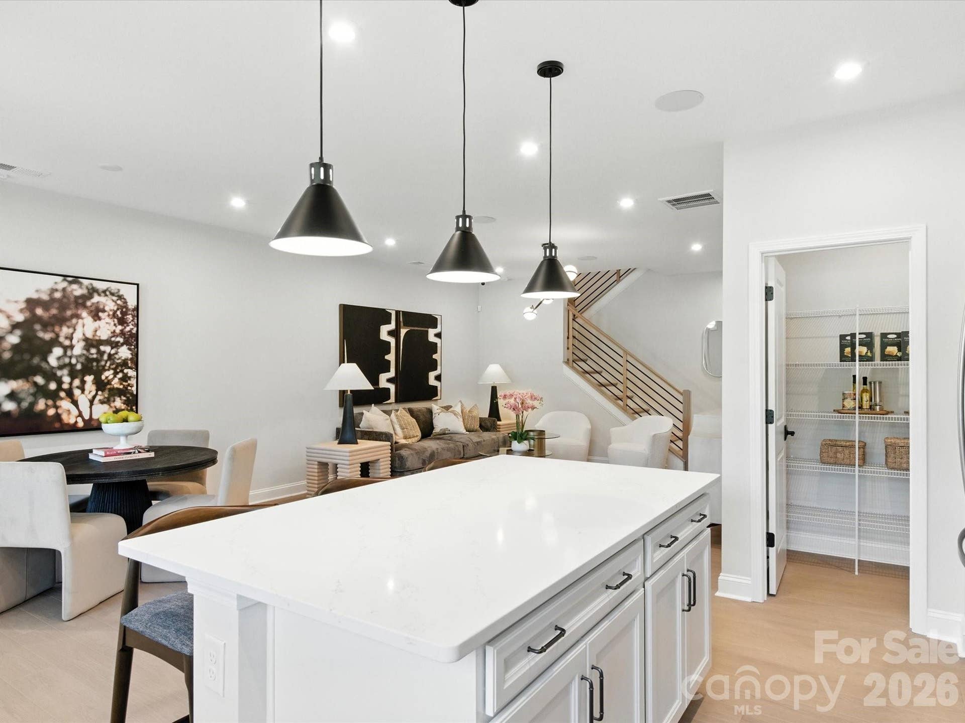 513 Nash Street, Fort Mill, SC 29715 Large Kitchen island