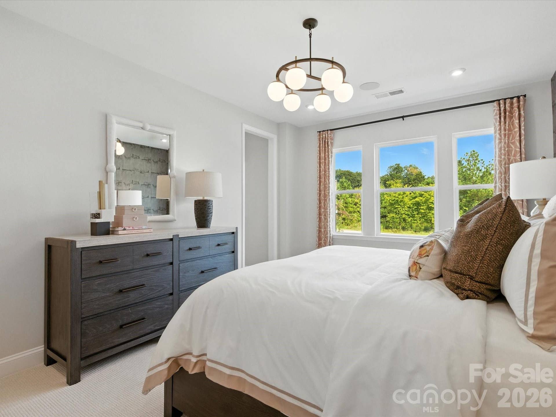 513 Nash Street, Fort Mill, SC 29715 Primary Bedroom with ample natural light