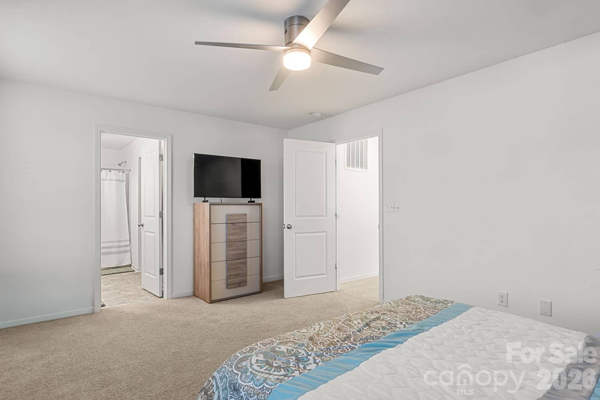 5153 Meanna Drive, Clover, SC 29710 5153 Meanna Drive, Clover, SC 29710