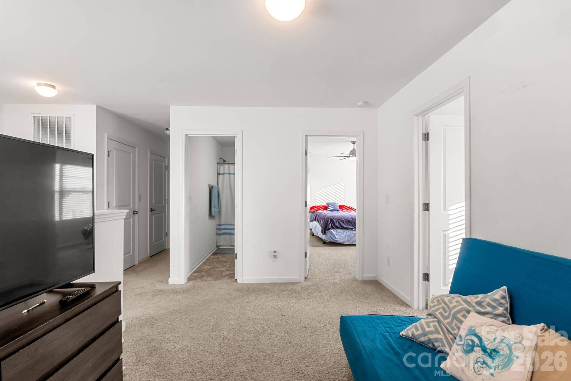 5153 Meanna Drive, Clover, SC 29710 5153 Meanna Drive, Clover, SC 29710