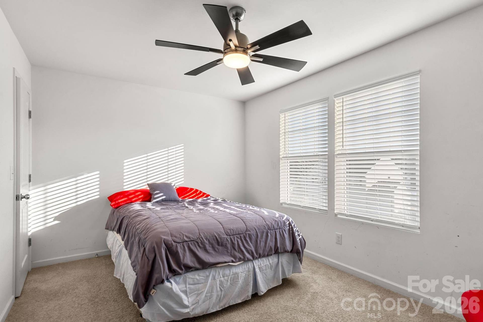 5153 Meanna Drive, Clover, SC 29710 5153 Meanna Drive, Clover, SC 29710