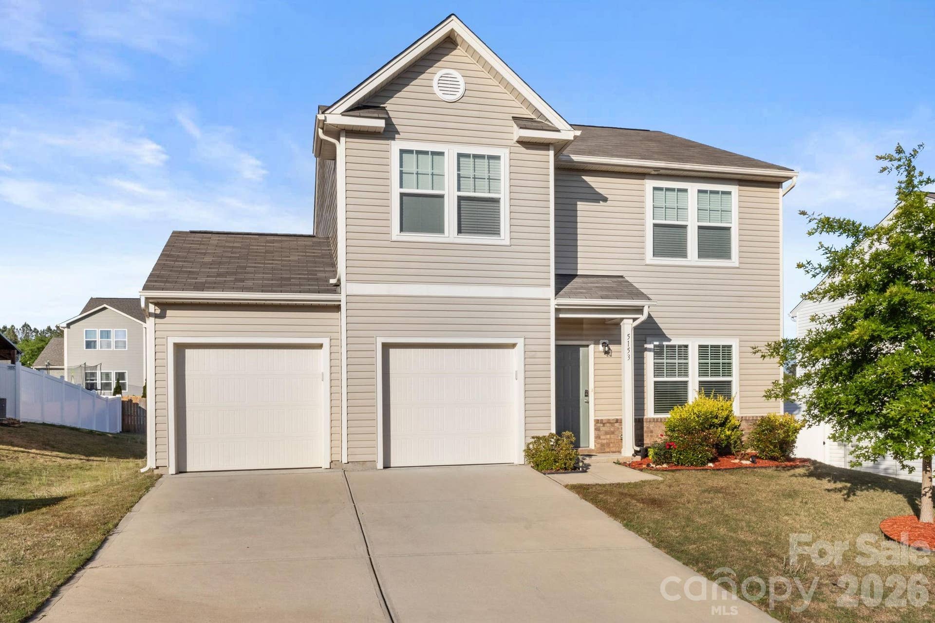 5153 Meanna Drive, Clover, SC 29710 5153 Meanna Drive, Clover, SC 29710