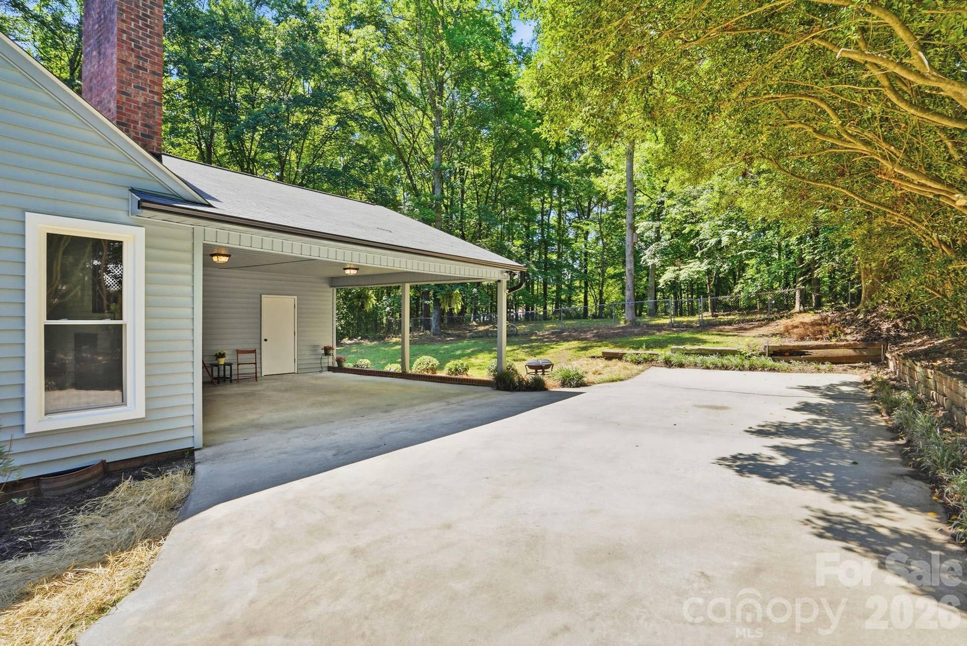 Side Entry Carport