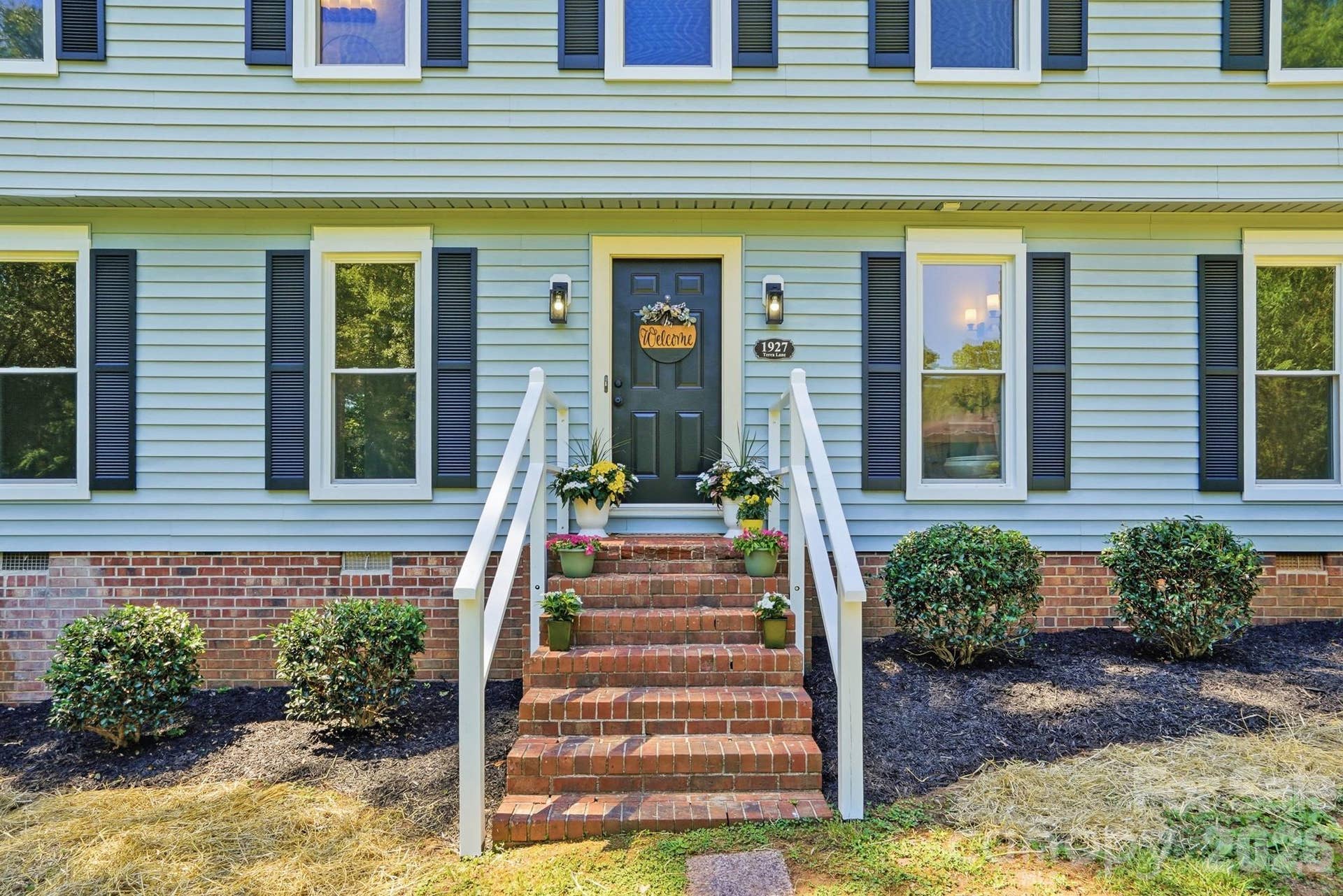 All Brand New Vinyl Double-Hung Windows