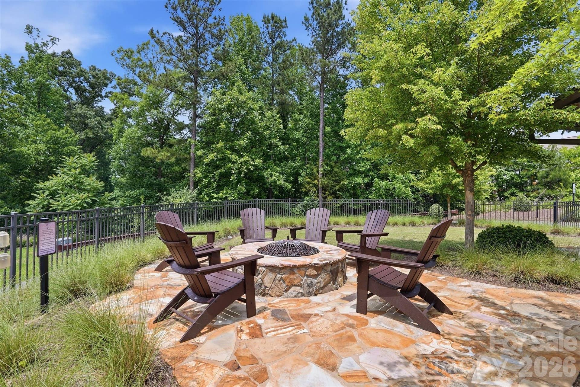 1210 Therns Ferry Drive, Fort Mill, SC 29708 1210 Therns Ferry Drive, Fort Mill, SC 29708