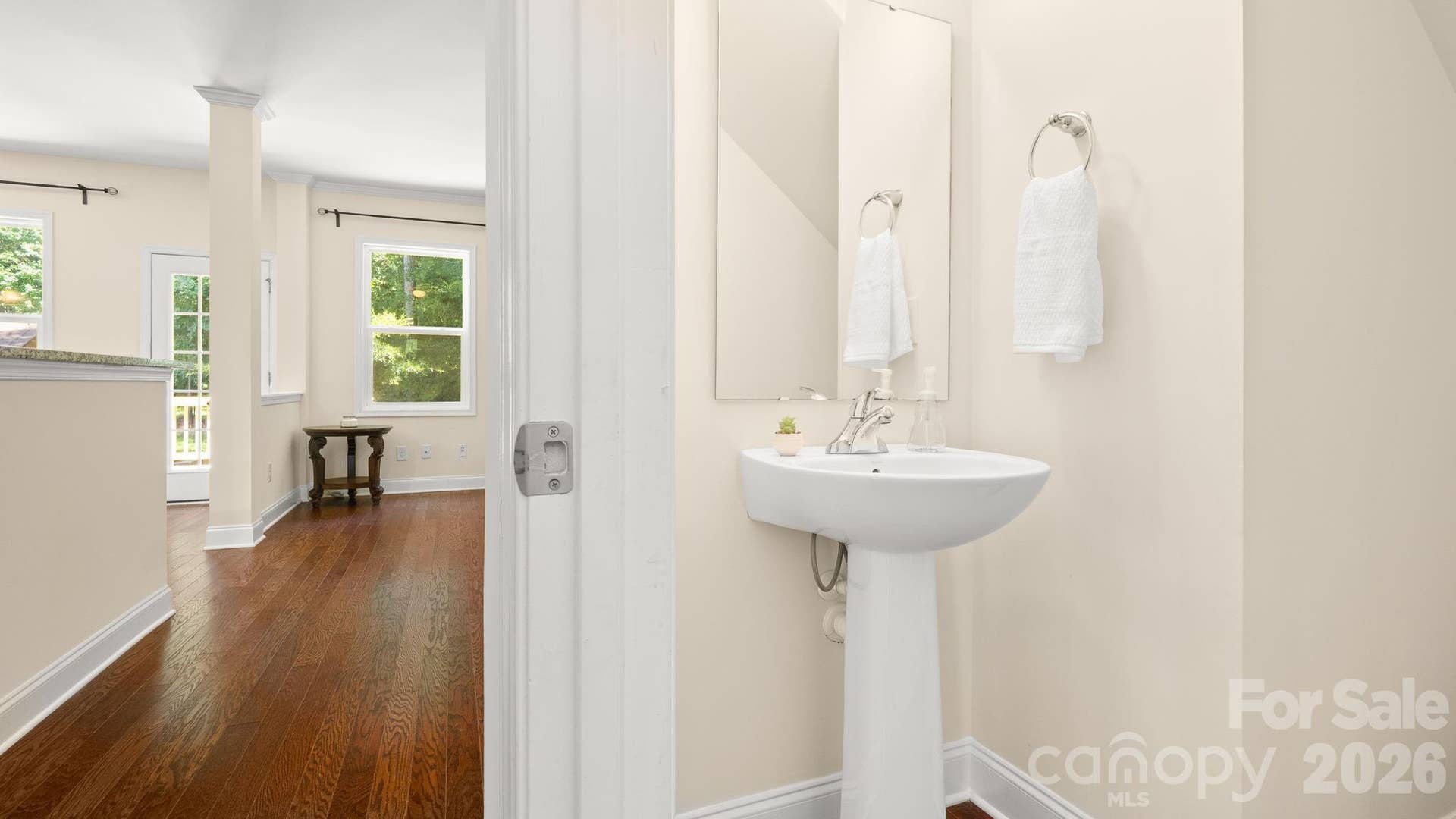 436 Longhorn Drive, Rock Hill, SC 29732 Main Floor Half Bath
