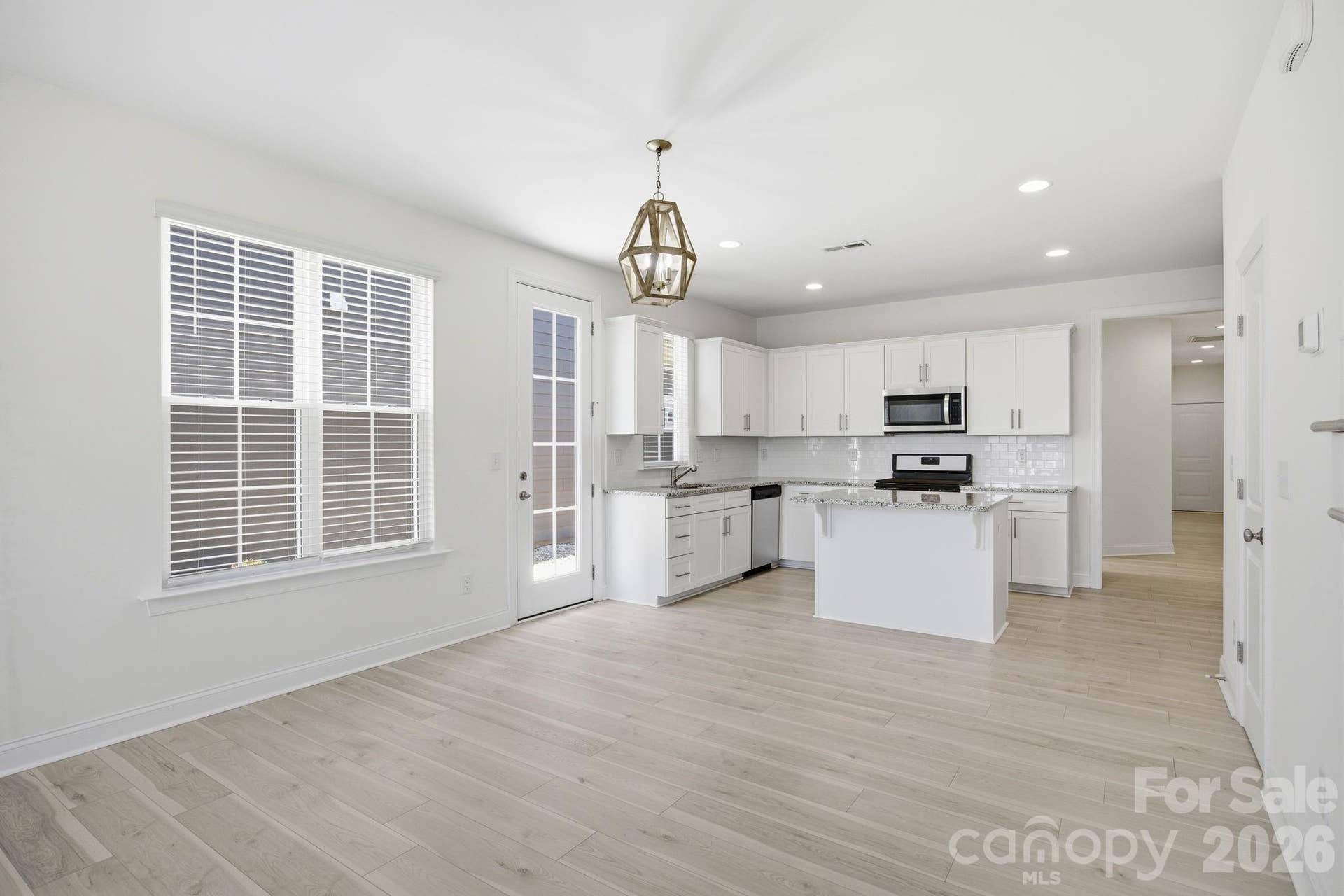 2015 Claybrook Lane, Denver, NC 28037