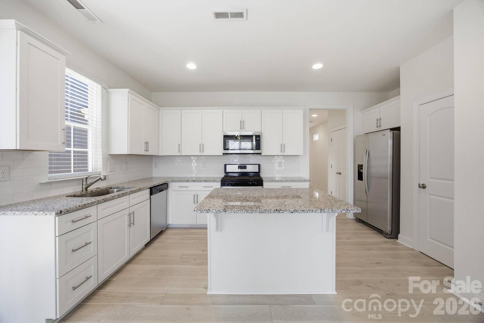 2015 Claybrook Lane, Denver, NC 28037