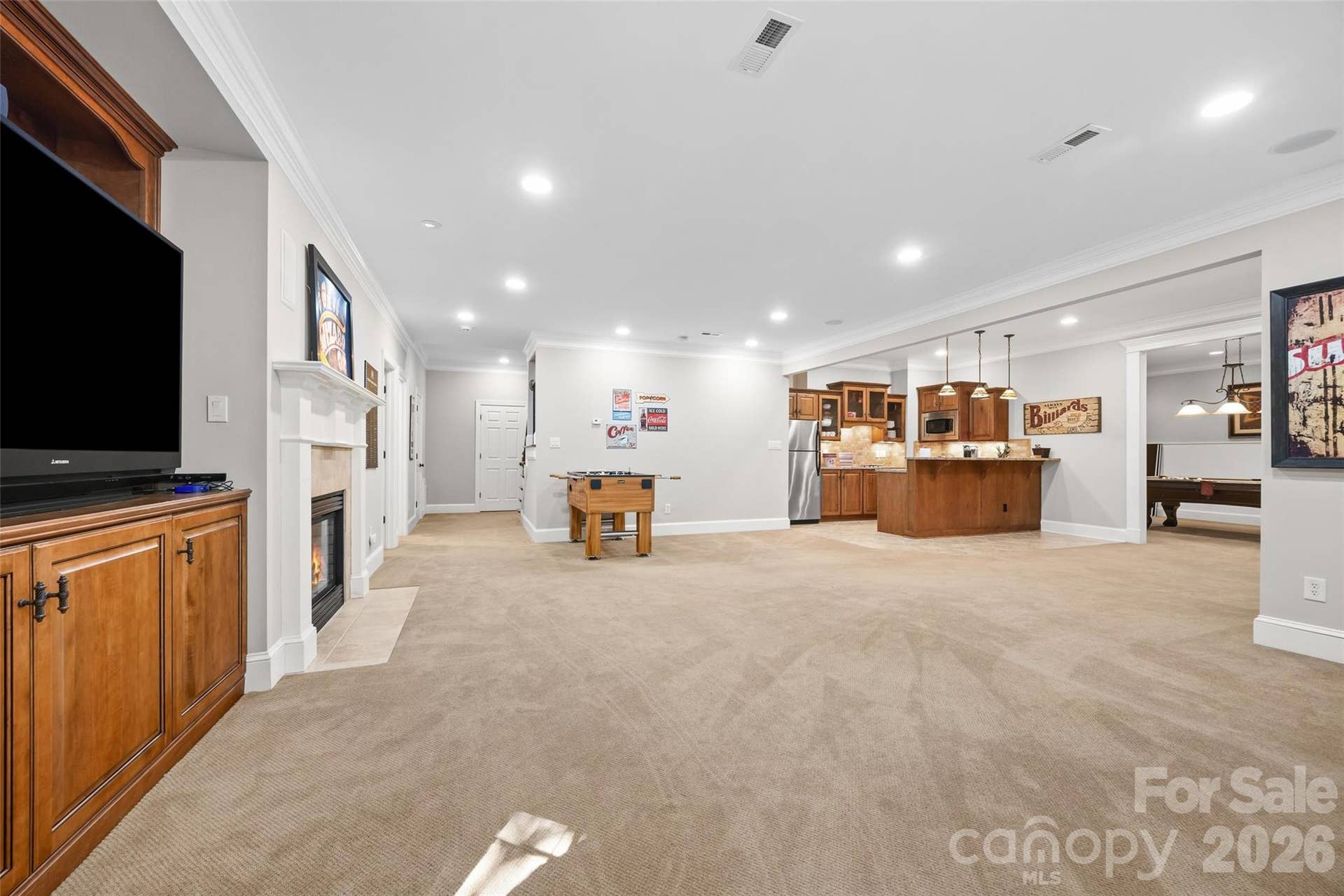 2539 Grimmersborough Lane, Charlotte, NC 28270 Basement with built-ins