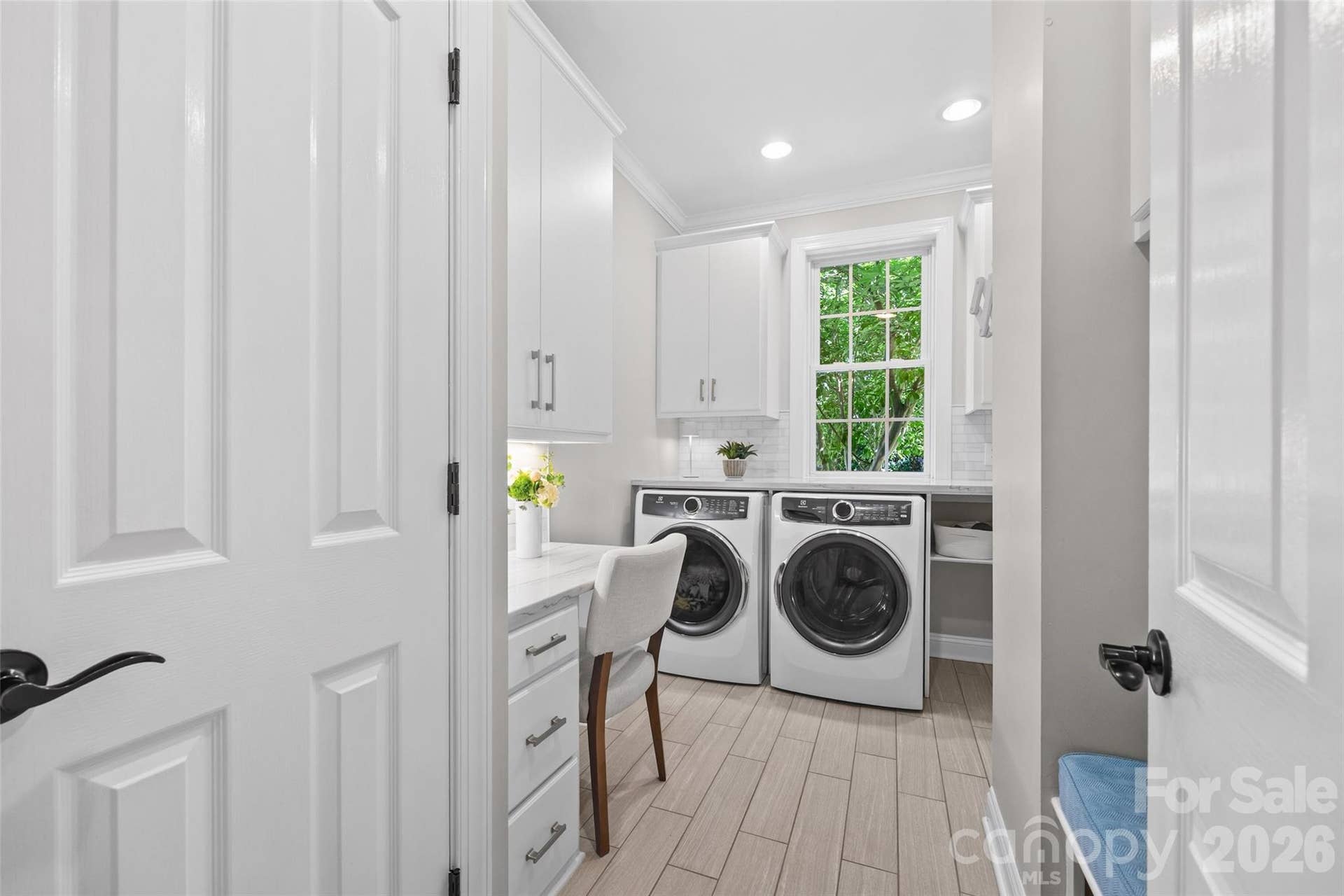 2539 Grimmersborough Lane, Charlotte, NC 28270 Laundry room with quartzite countertop