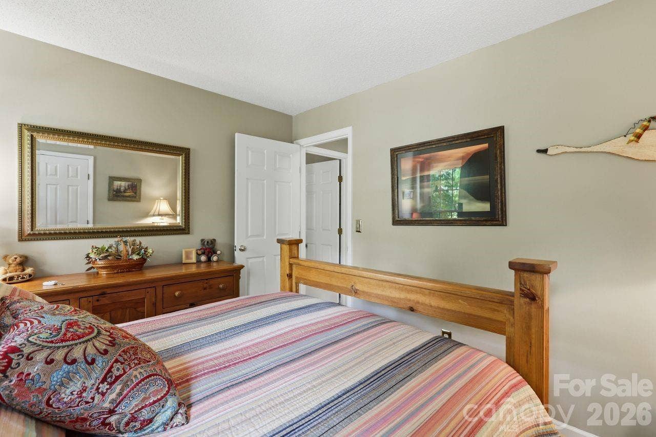 3009 Oakcroft Drive, Matthews, NC 28105
