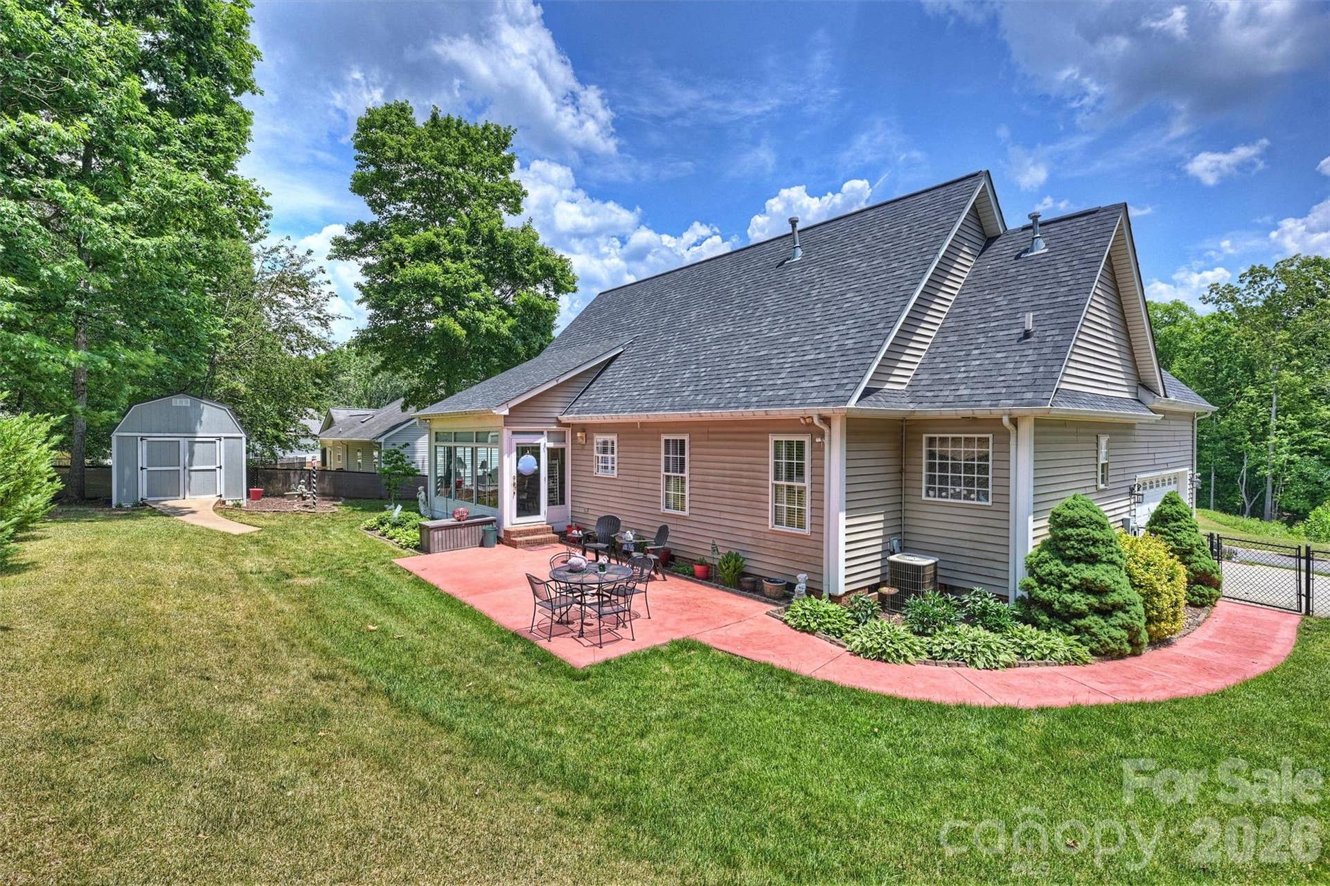 1302 Laurel Woods Drive, Gastonia, NC 28052 1302 Laurel Woods Drive, Gastonia, NC 28052