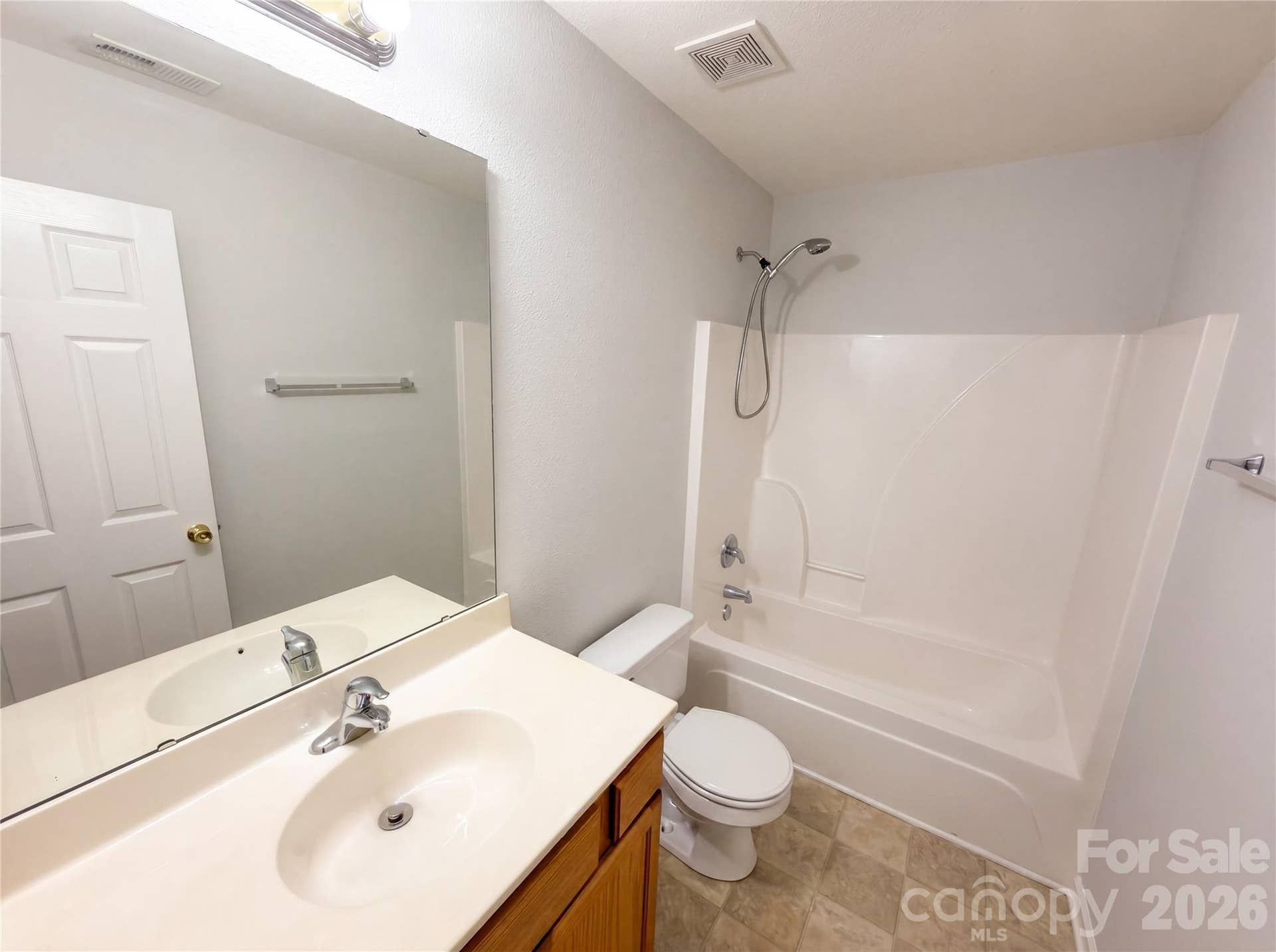 4493 Easywater Lane, Fort Mill, SC 29707 4493 Easywater Lane, Fort Mill, SC 29707