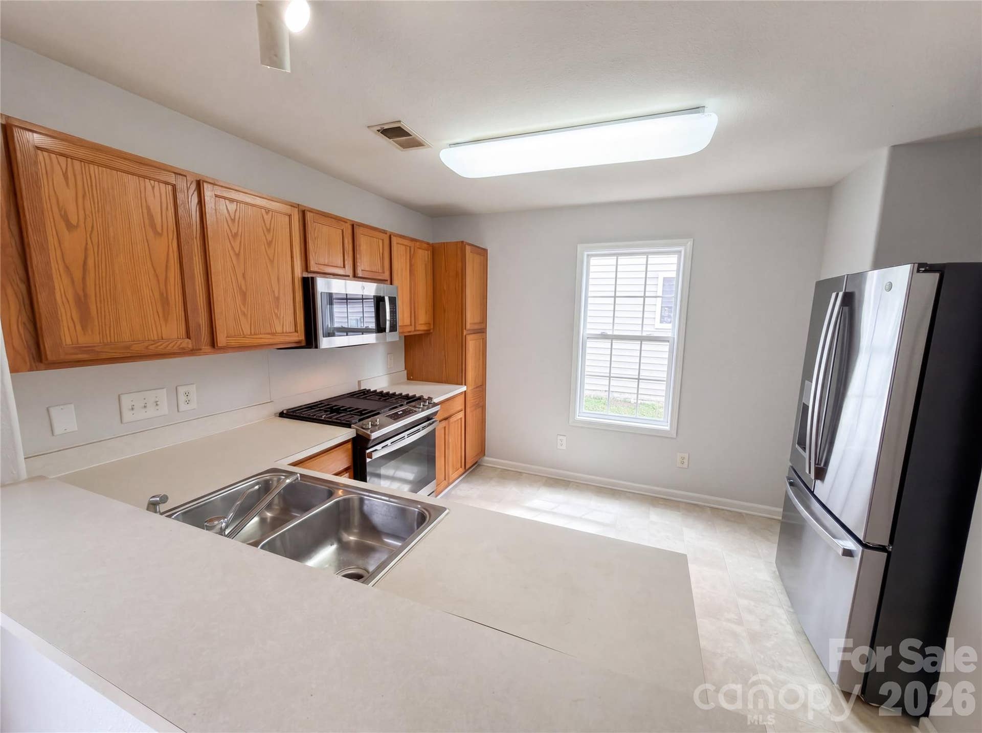 4493 Easywater Lane, Fort Mill, SC 29707 4493 Easywater Lane, Fort Mill, SC 29707