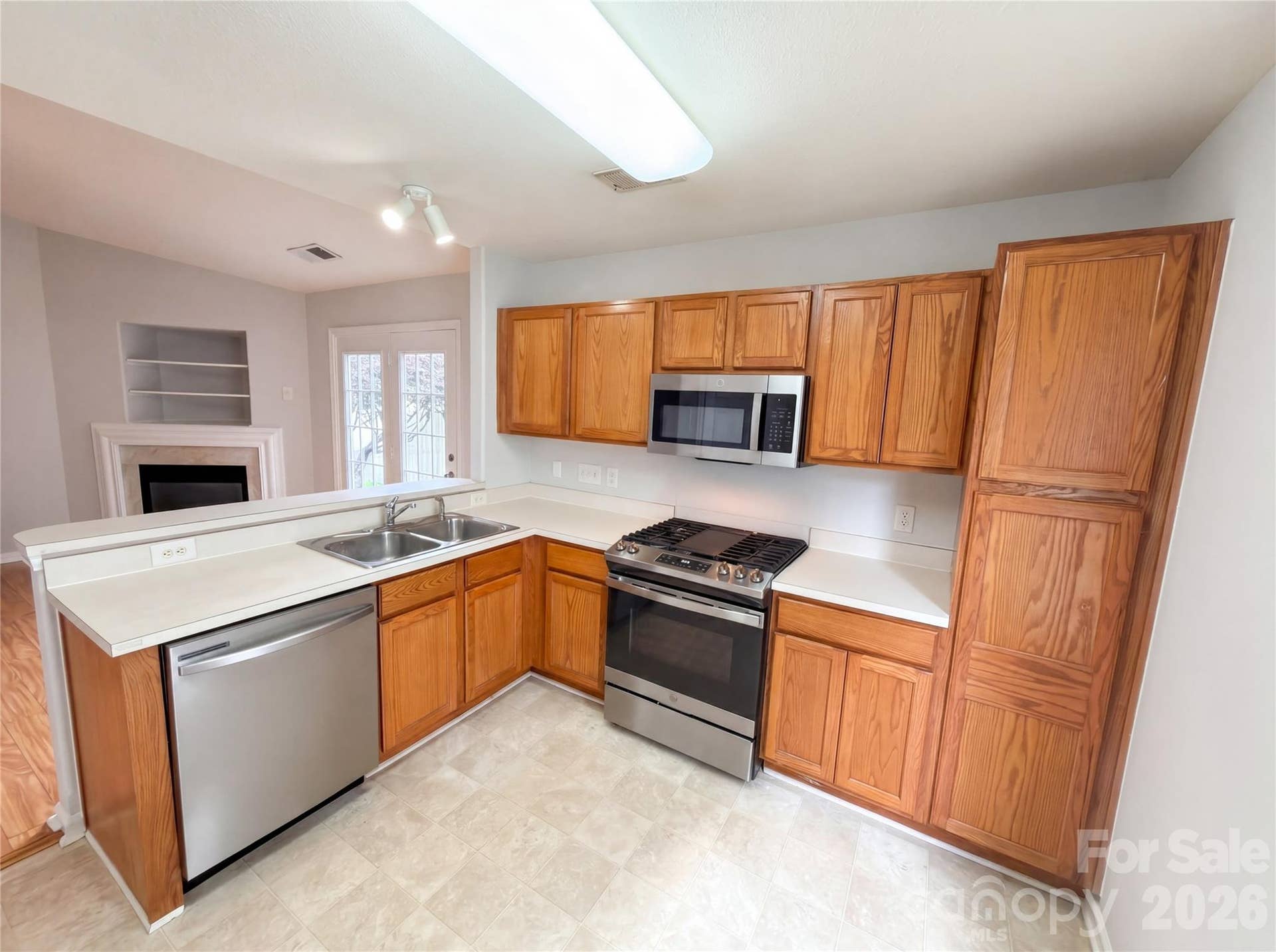 4493 Easywater Lane, Fort Mill, SC 29707 4493 Easywater Lane, Fort Mill, SC 29707