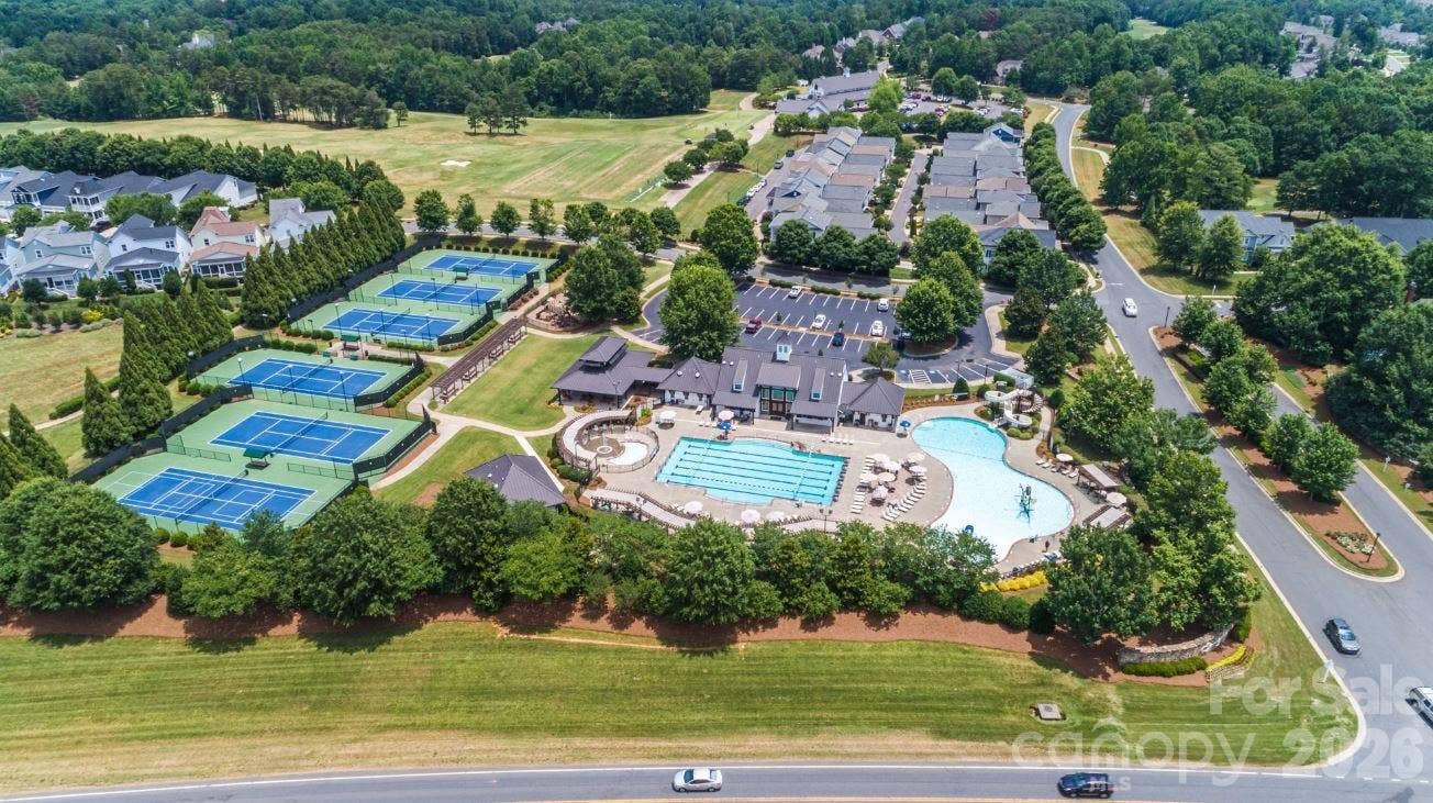 2082 Tatton Hall Road, Fort Mill, SC 29715 2082 Tatton Hall Road, Fort Mill, SC 29715