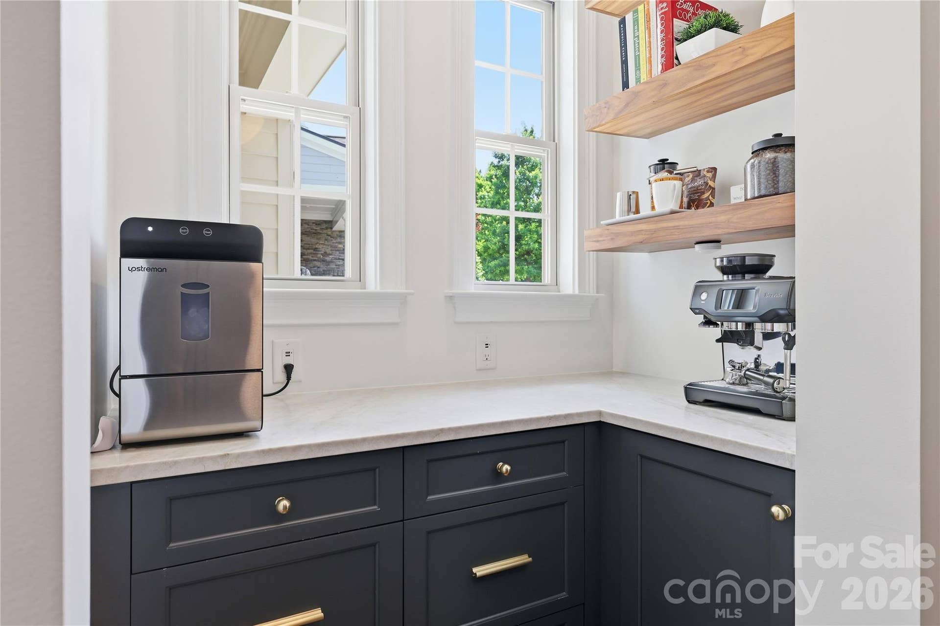 2082 Tatton Hall Road, Fort Mill, SC 29715 2082 Tatton Hall Road, Fort Mill, SC 29715