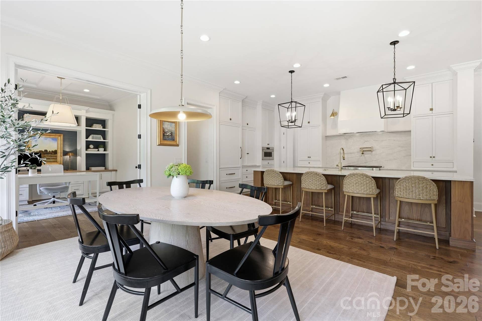 2082 Tatton Hall Road, Fort Mill, SC 29715 2082 Tatton Hall Road, Fort Mill, SC 29715