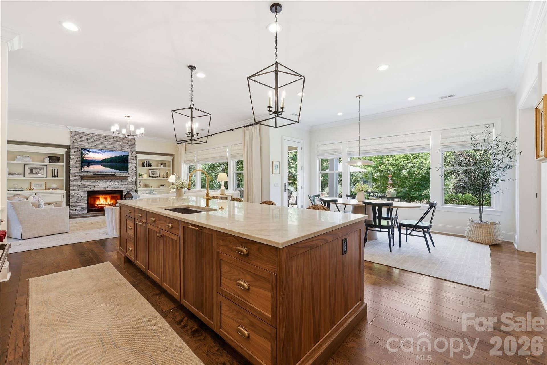 2082 Tatton Hall Road, Fort Mill, SC 29715 2082 Tatton Hall Road, Fort Mill, SC 29715