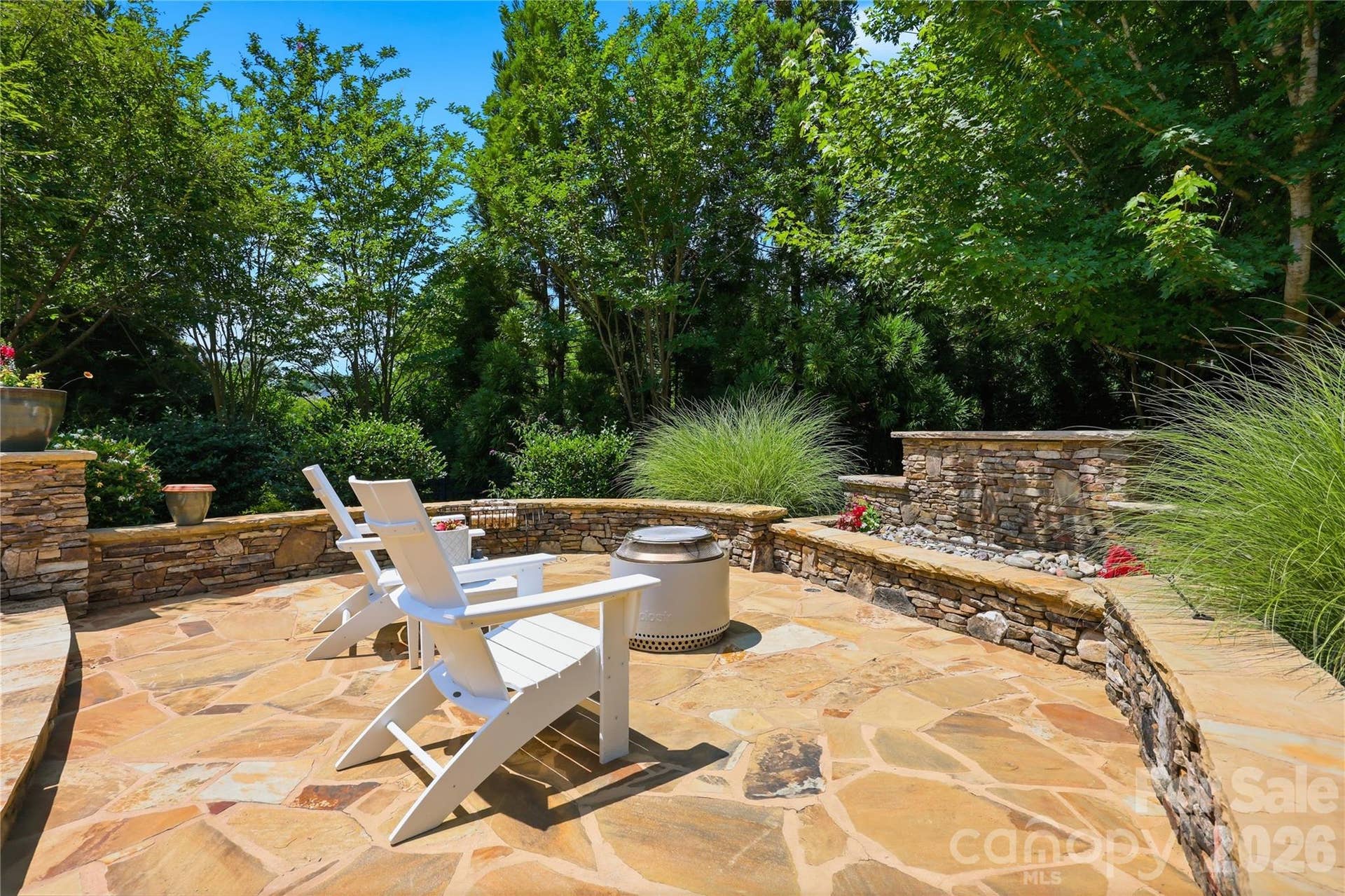2082 Tatton Hall Road, Fort Mill, SC 29715 2082 Tatton Hall Road, Fort Mill, SC 29715