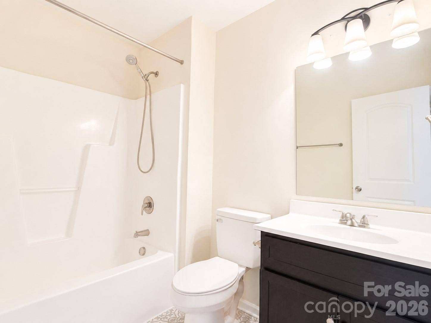 115 High Bluff Circle, Mooresville, NC 28115 Guest Bath with Tub/Shower Combo and New Tile Floors