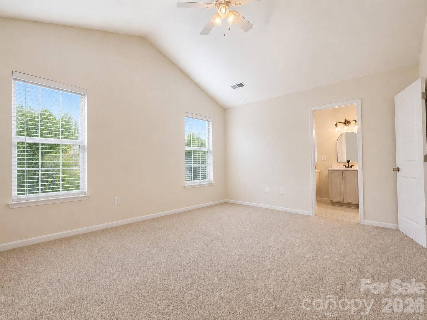 115 High Bluff Circle, Mooresville, NC 28115 Primary Suite with with Walk-in Closet and Updated Bath