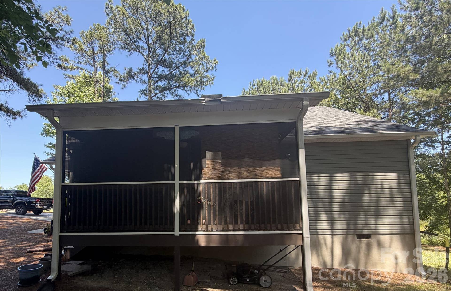 Side Screened in Porch