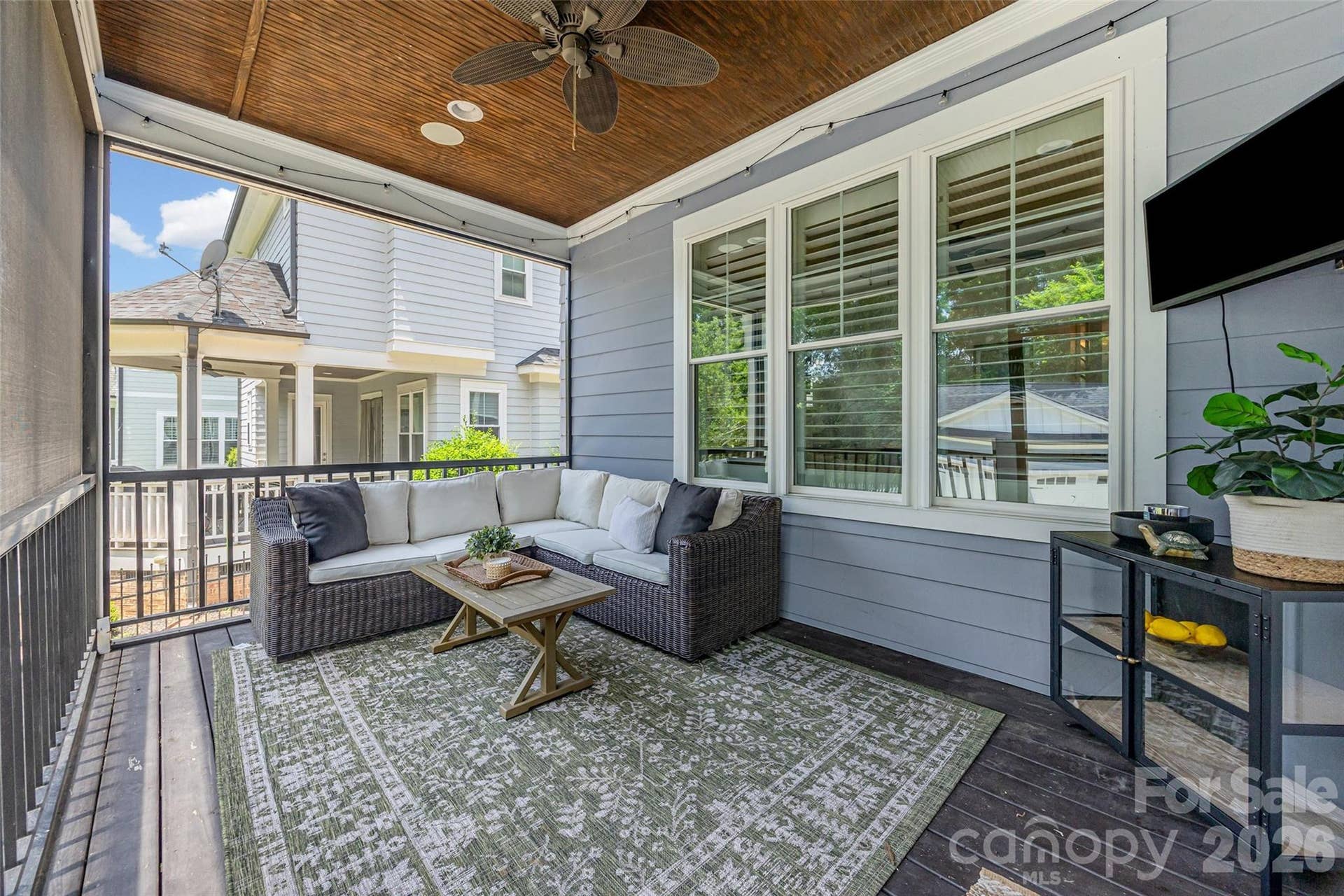 Screened in Porch