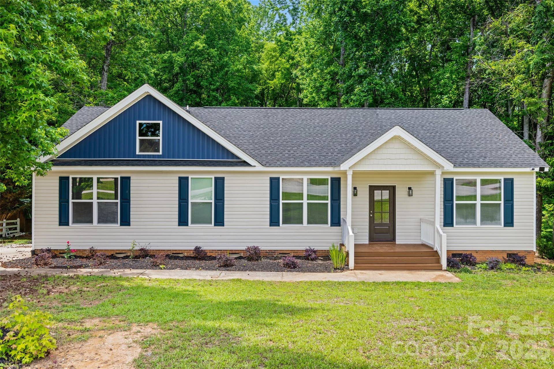 925 Loganberry Lane, York, SC 29745 925 Loganberry Lane, York, SC 29745
