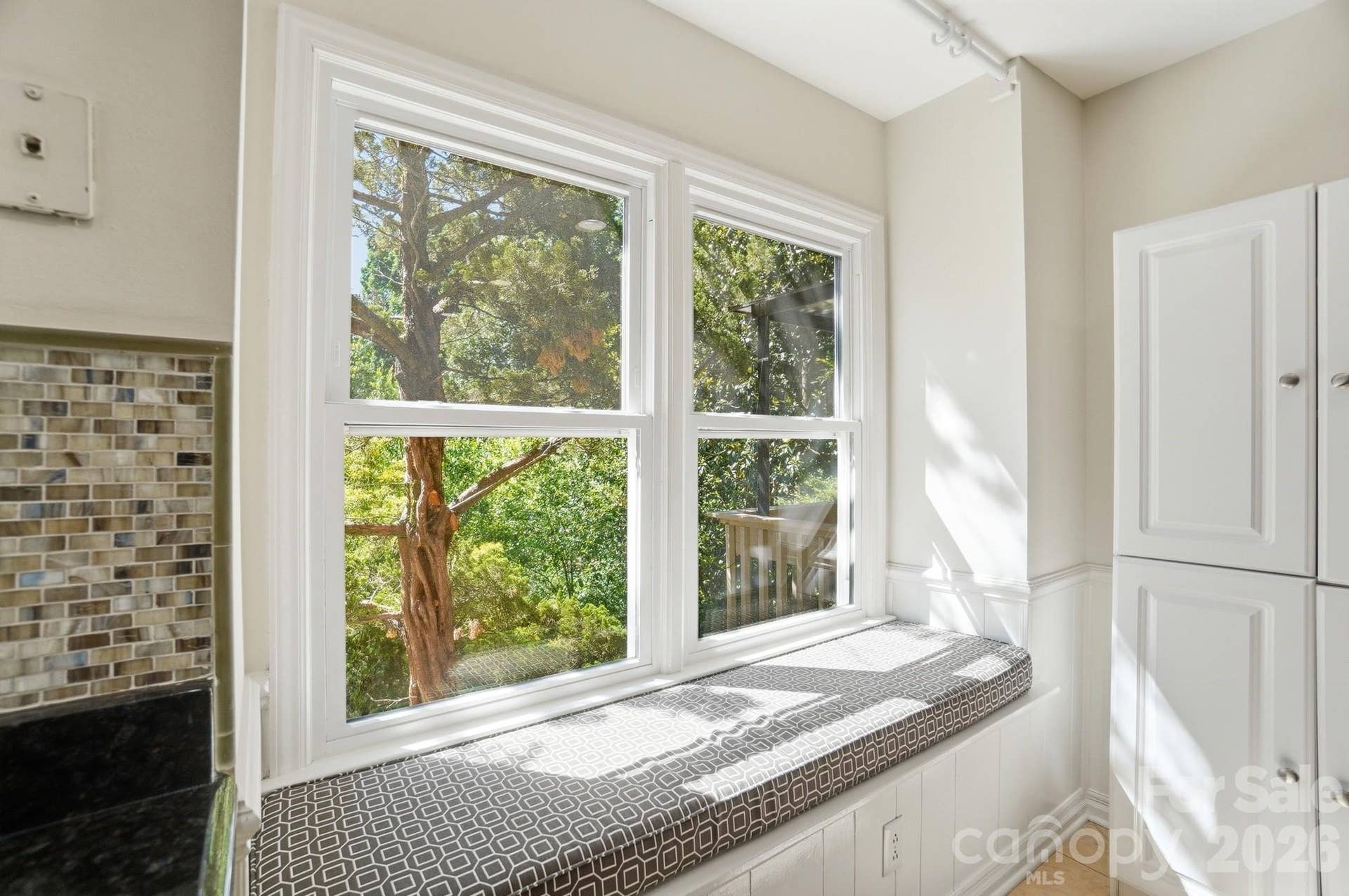 Large Kitchen Window w/Custom Cushion