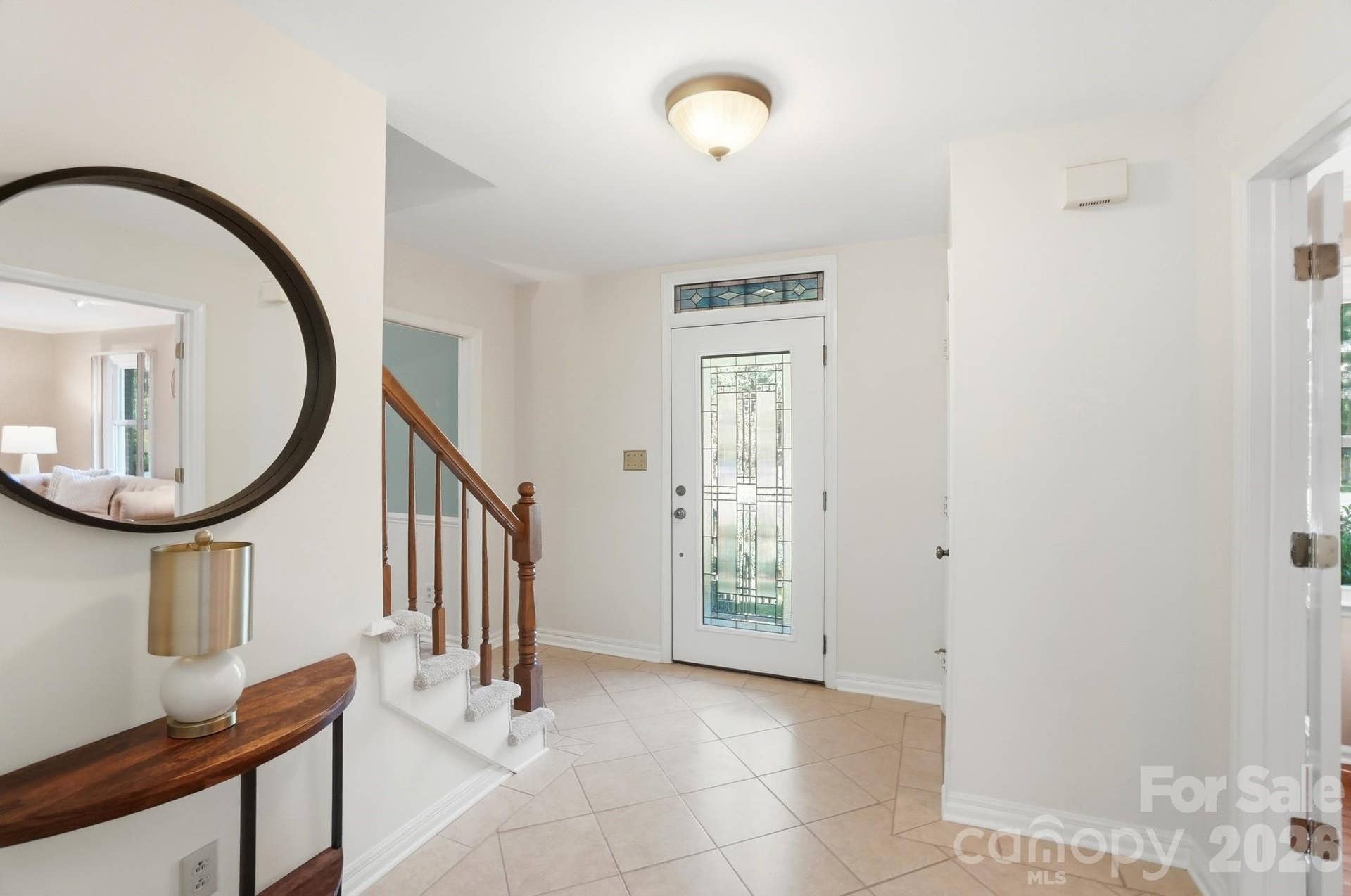 Front Door Entry/Foyer