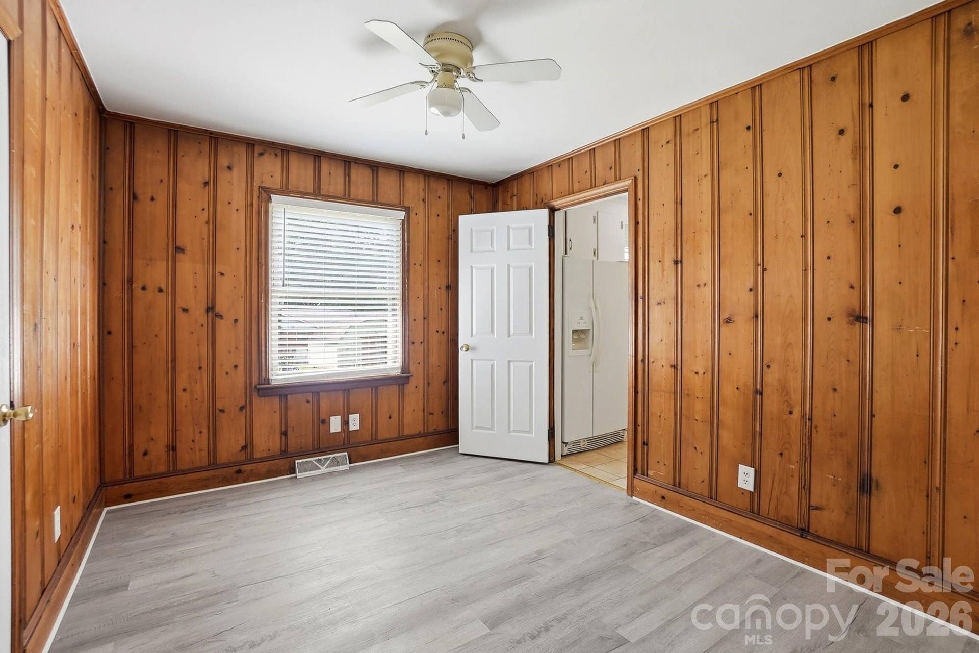 2032 Eastway Drive, Charlotte, NC 28205 2032 Eastway Drive, Charlotte, NC 28205