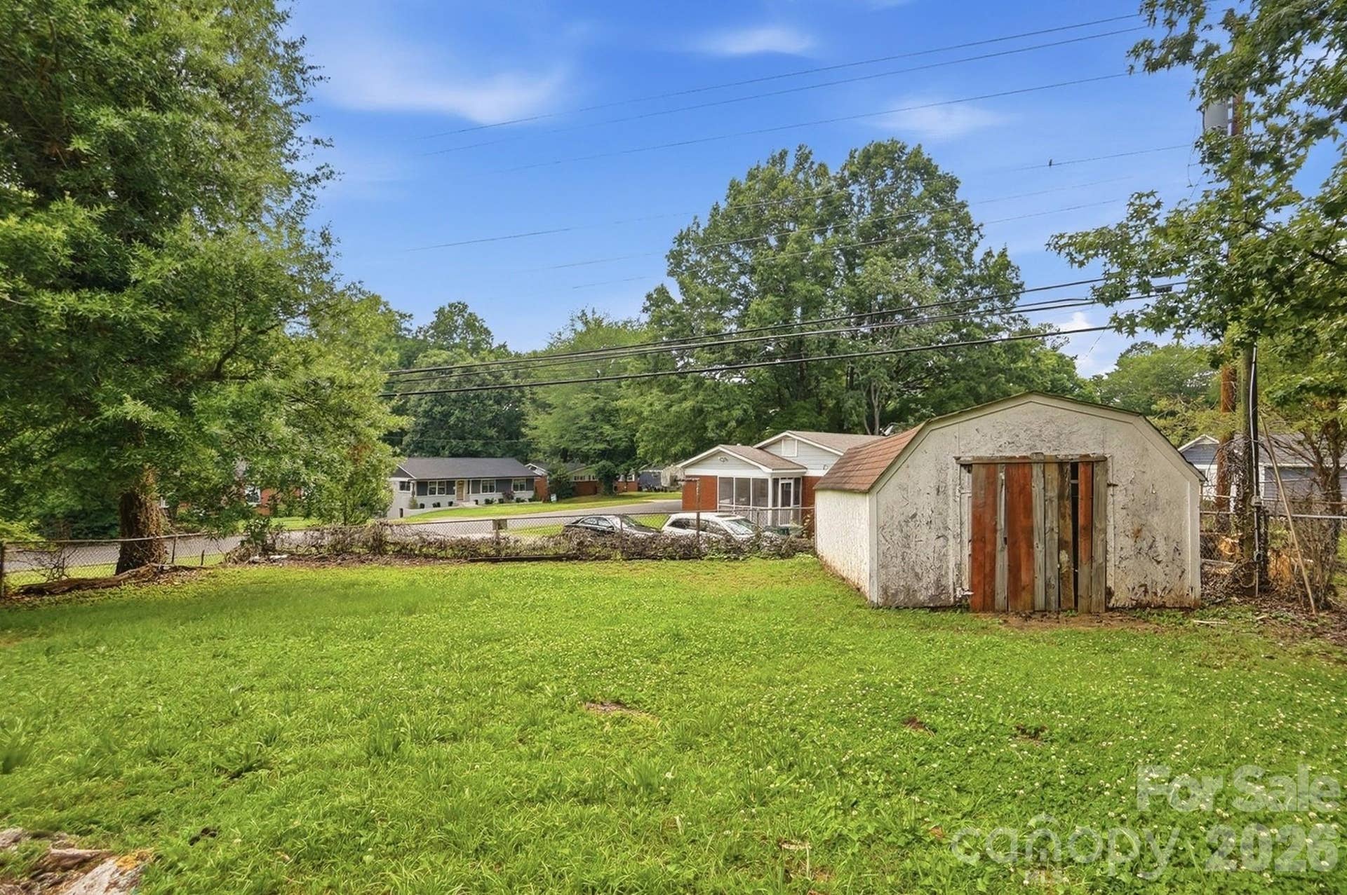 2032 Eastway Drive, Charlotte, NC 28205 2032 Eastway Drive, Charlotte, NC 28205